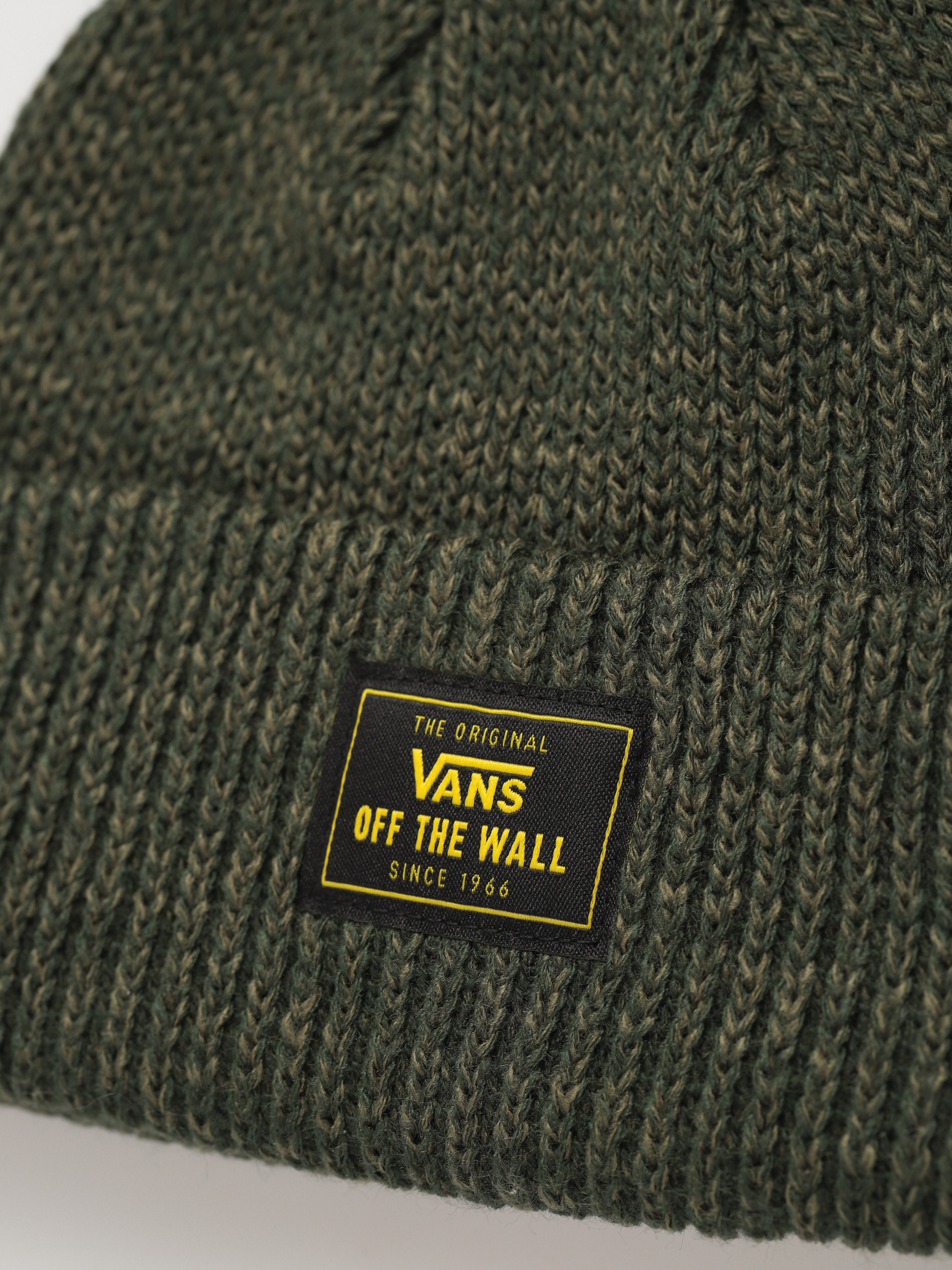 Vans Bruckner Beanie (mountain view)
