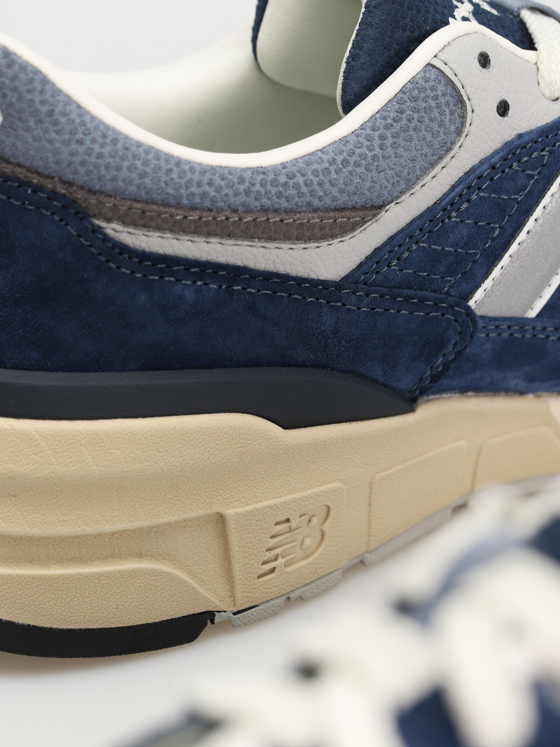 New Balance 997 Shoes (nb navy)