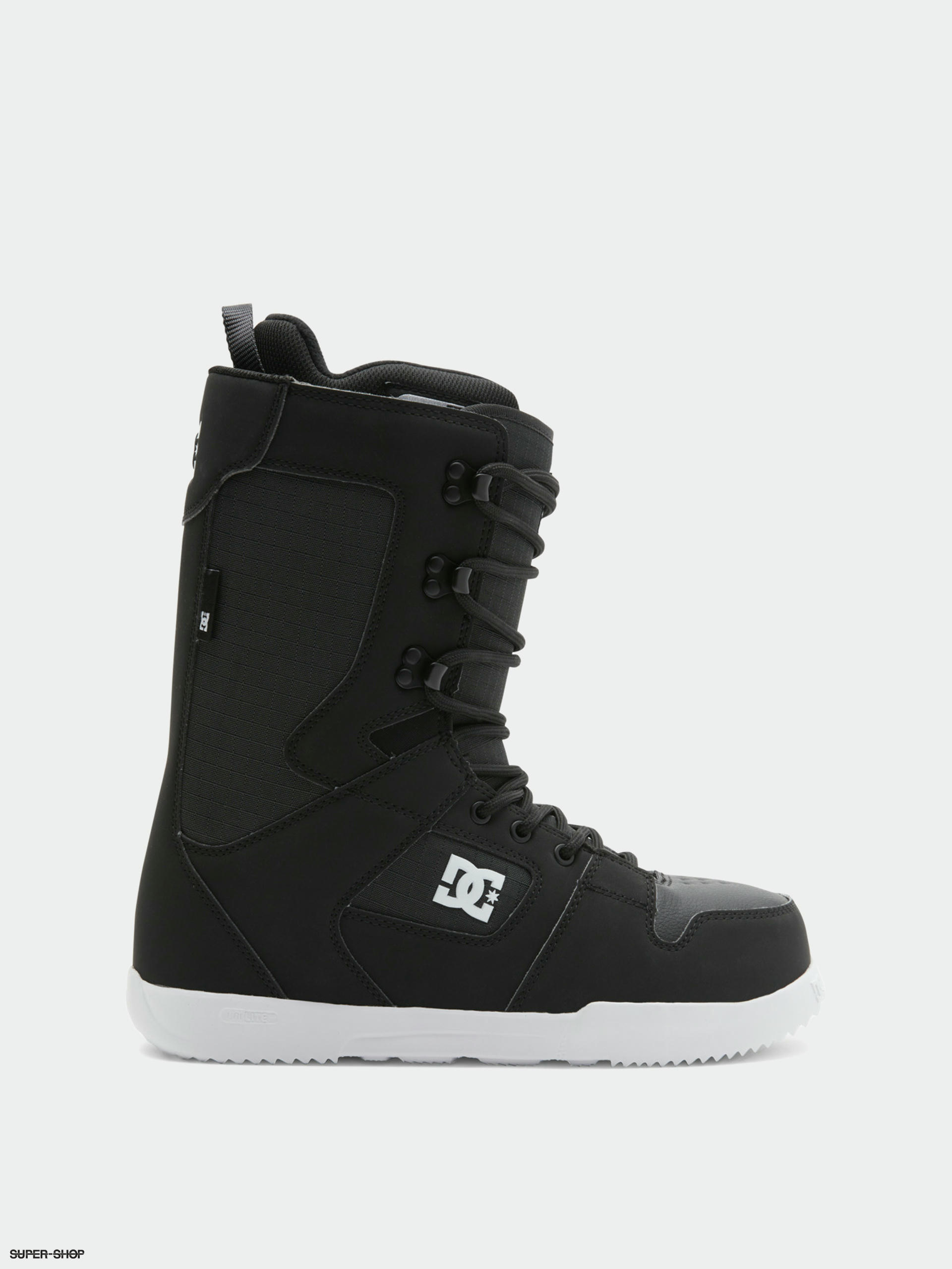 Dc judge snowboard hot sale boots 218