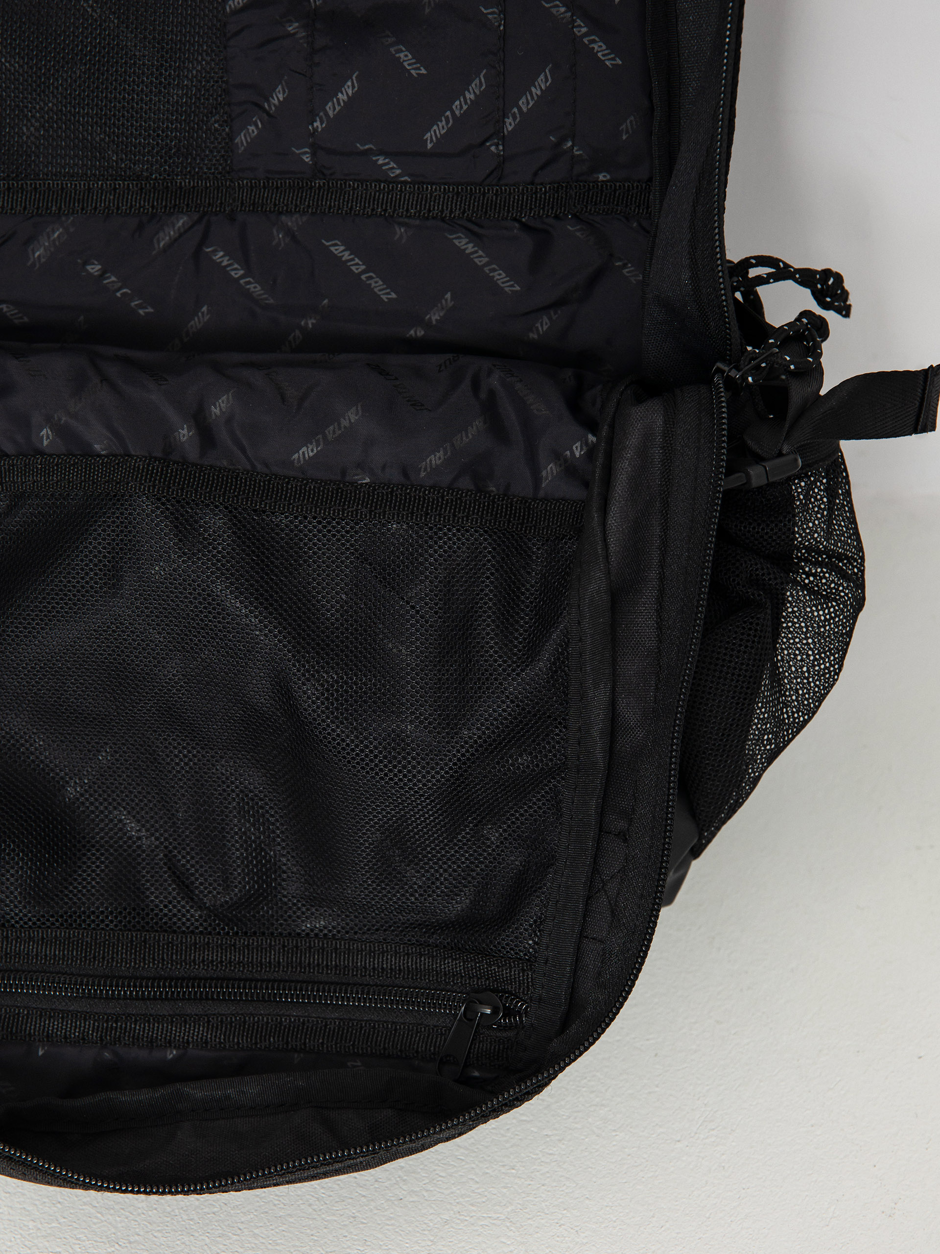 Santa Cruz Sabre Skatepack Rucksack (black)