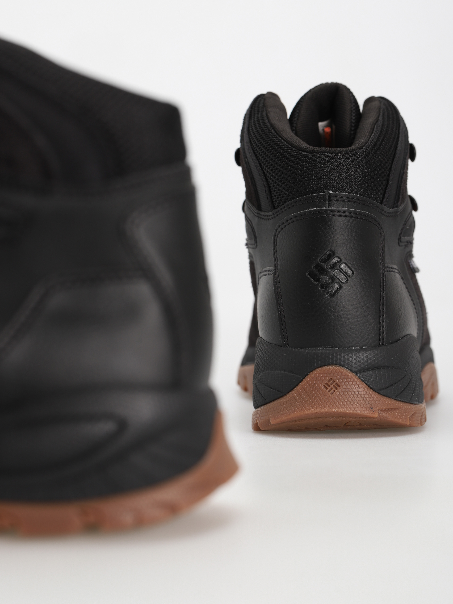 Columbia Newton Ridge Bc Schuhe (black/bright orange)