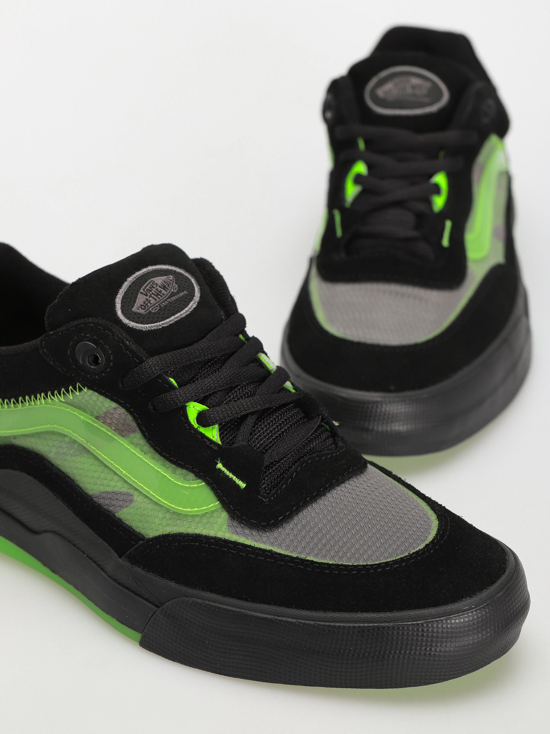 Vans Wayvee Schuhe (glow skulls green/black)