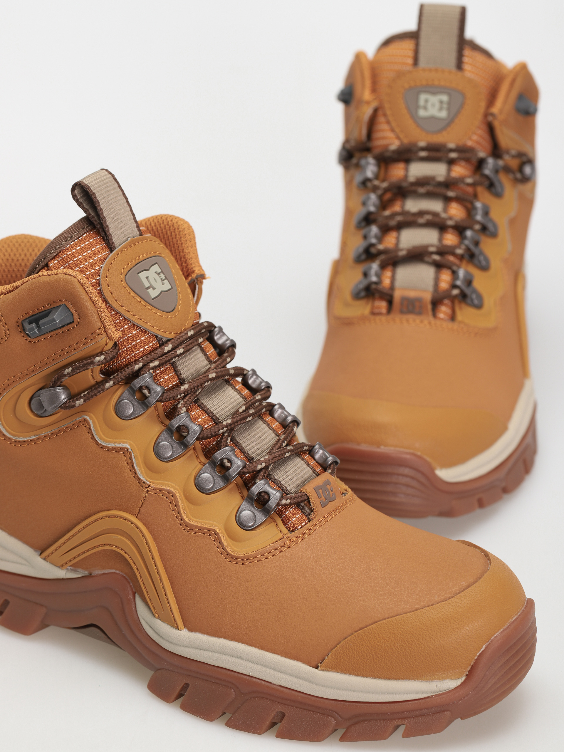 DC Navigator Shoes (wheat/dk chocolate)