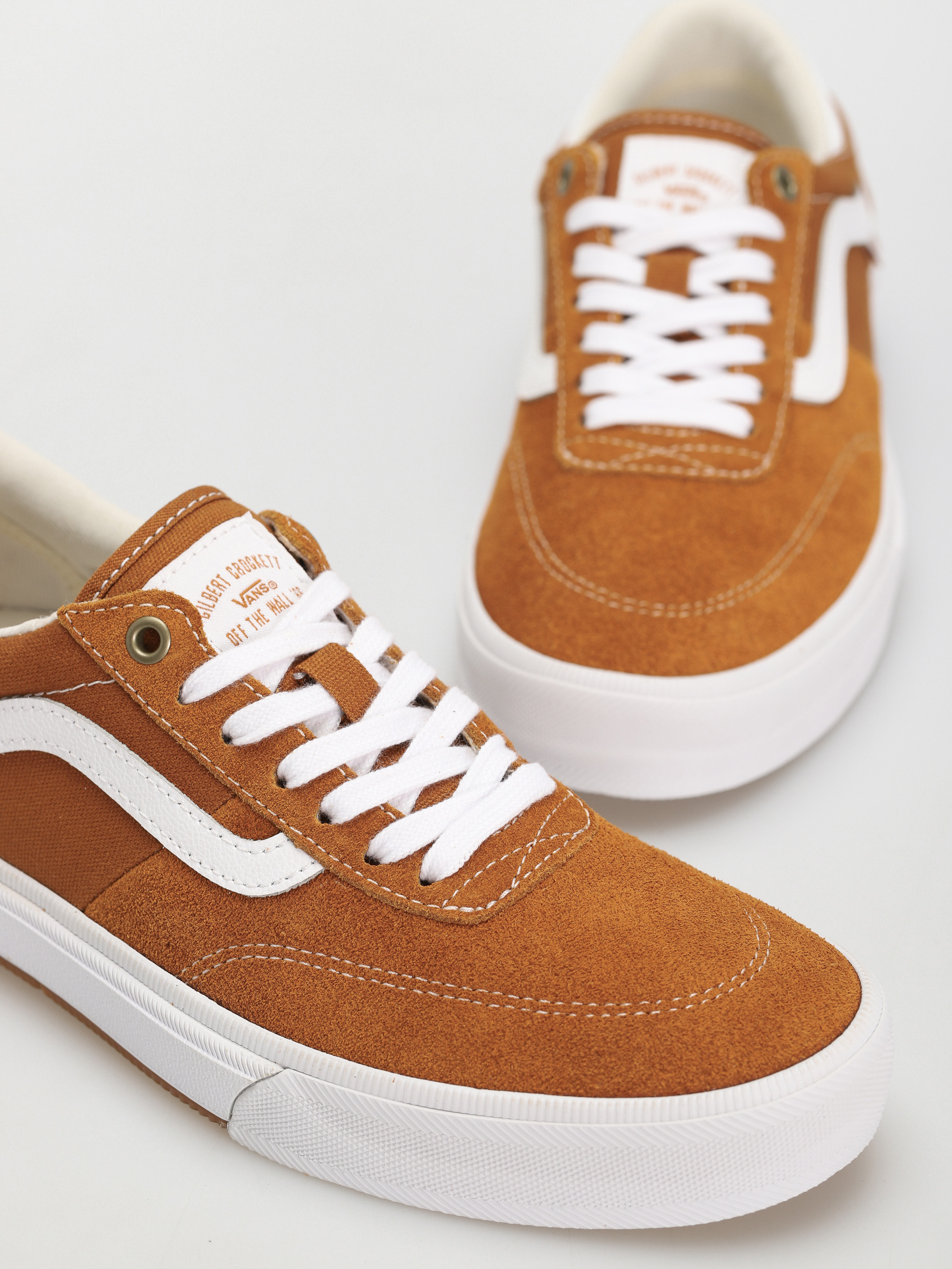 Vans Gilbert Crockett Shoes (golden brown)