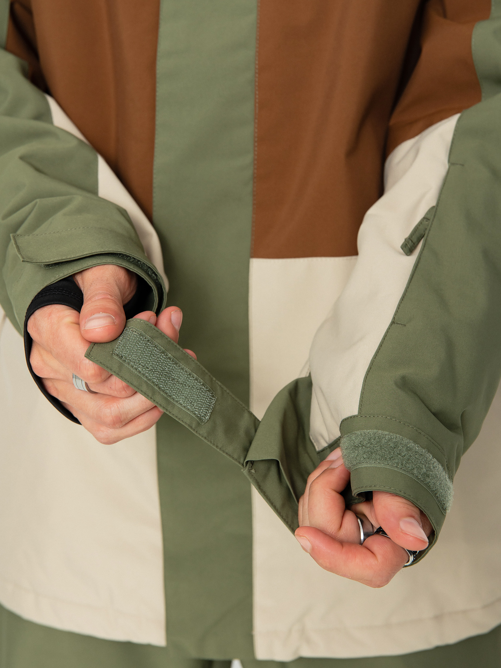 Mens DC Defy Snowboard jacket (four leaf clover)
