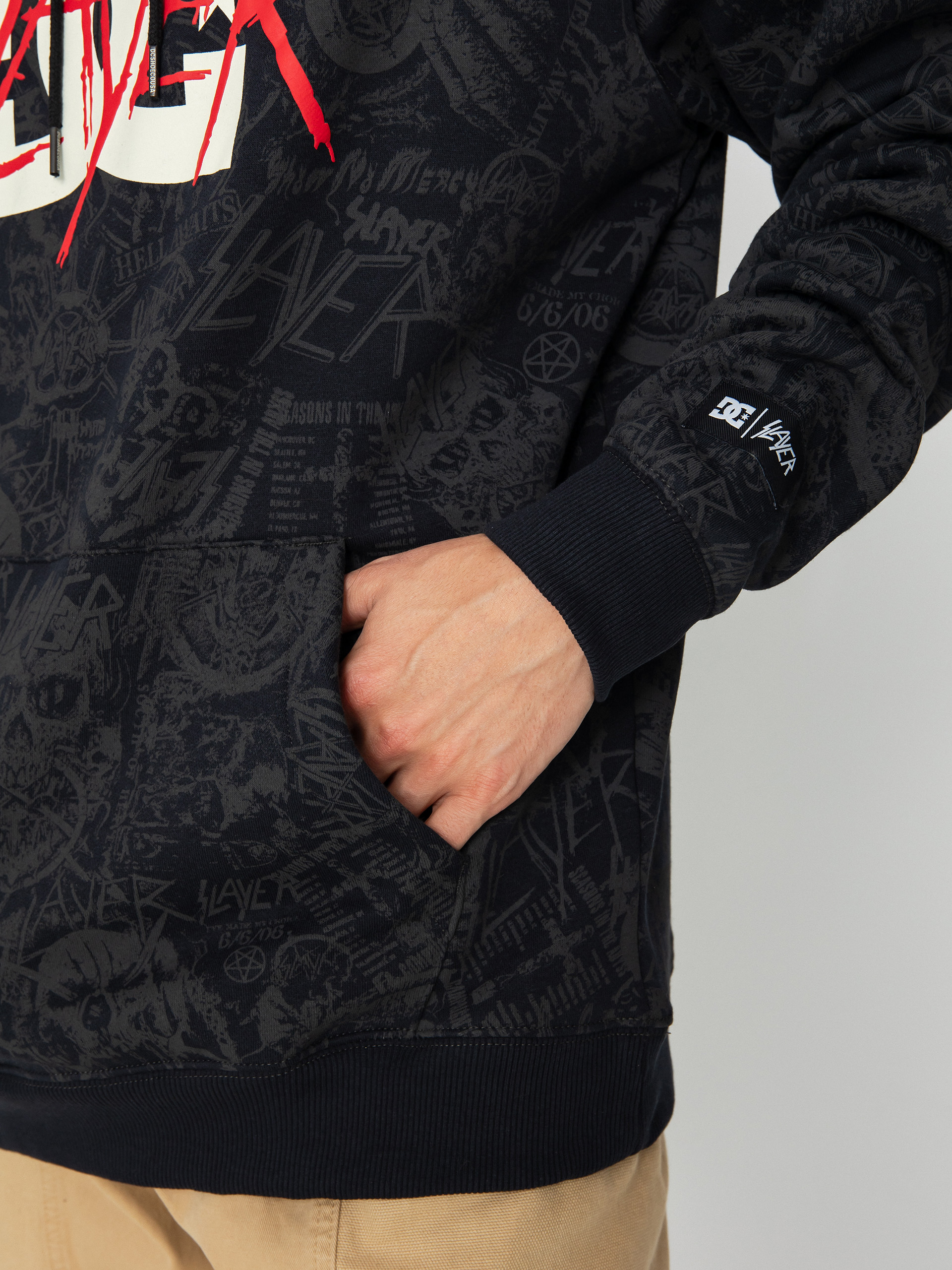 DC X Slayer Allover HD Hoodie (pirate black)