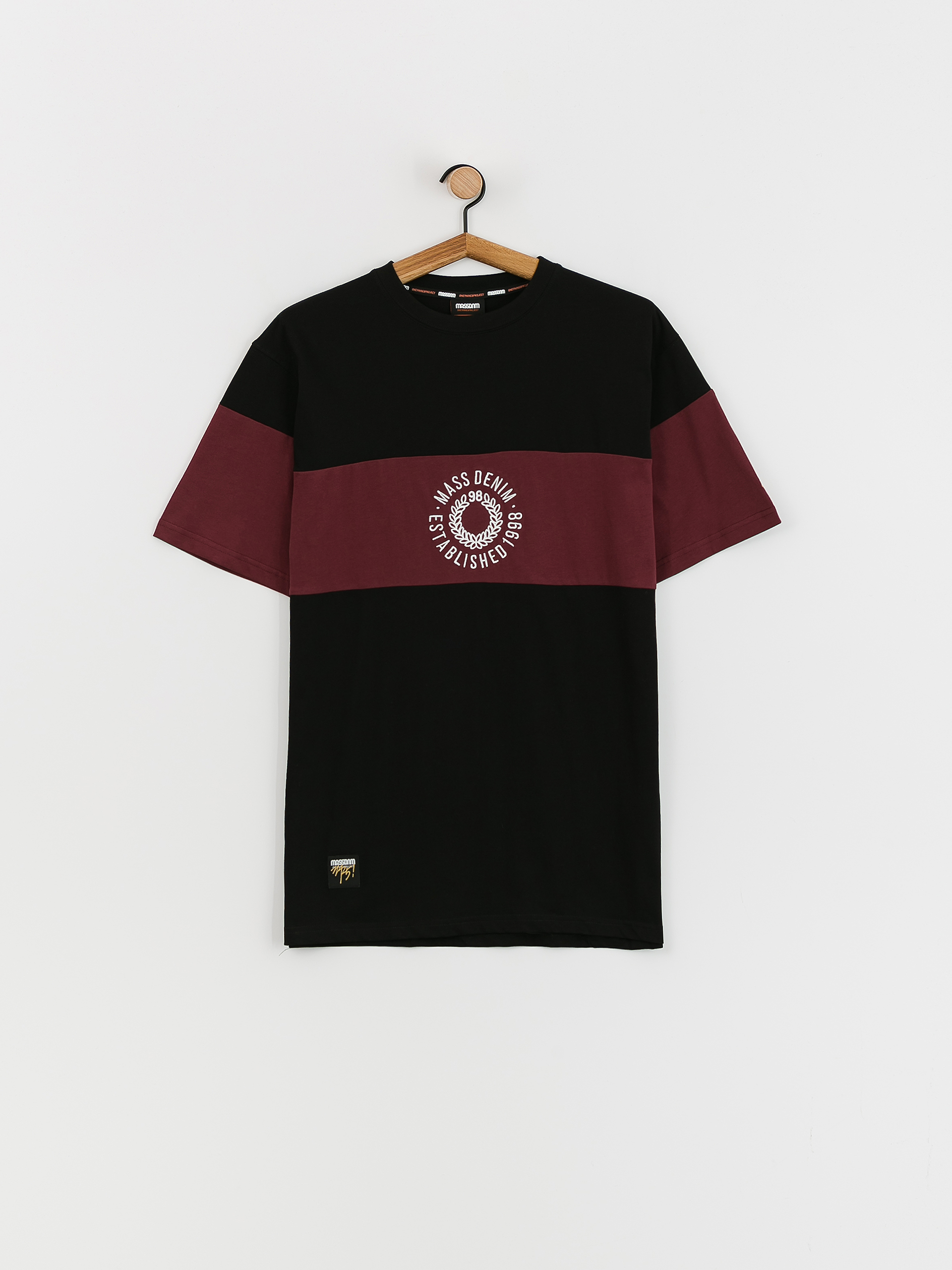 MassDnm Elementary T-Shirt (black)