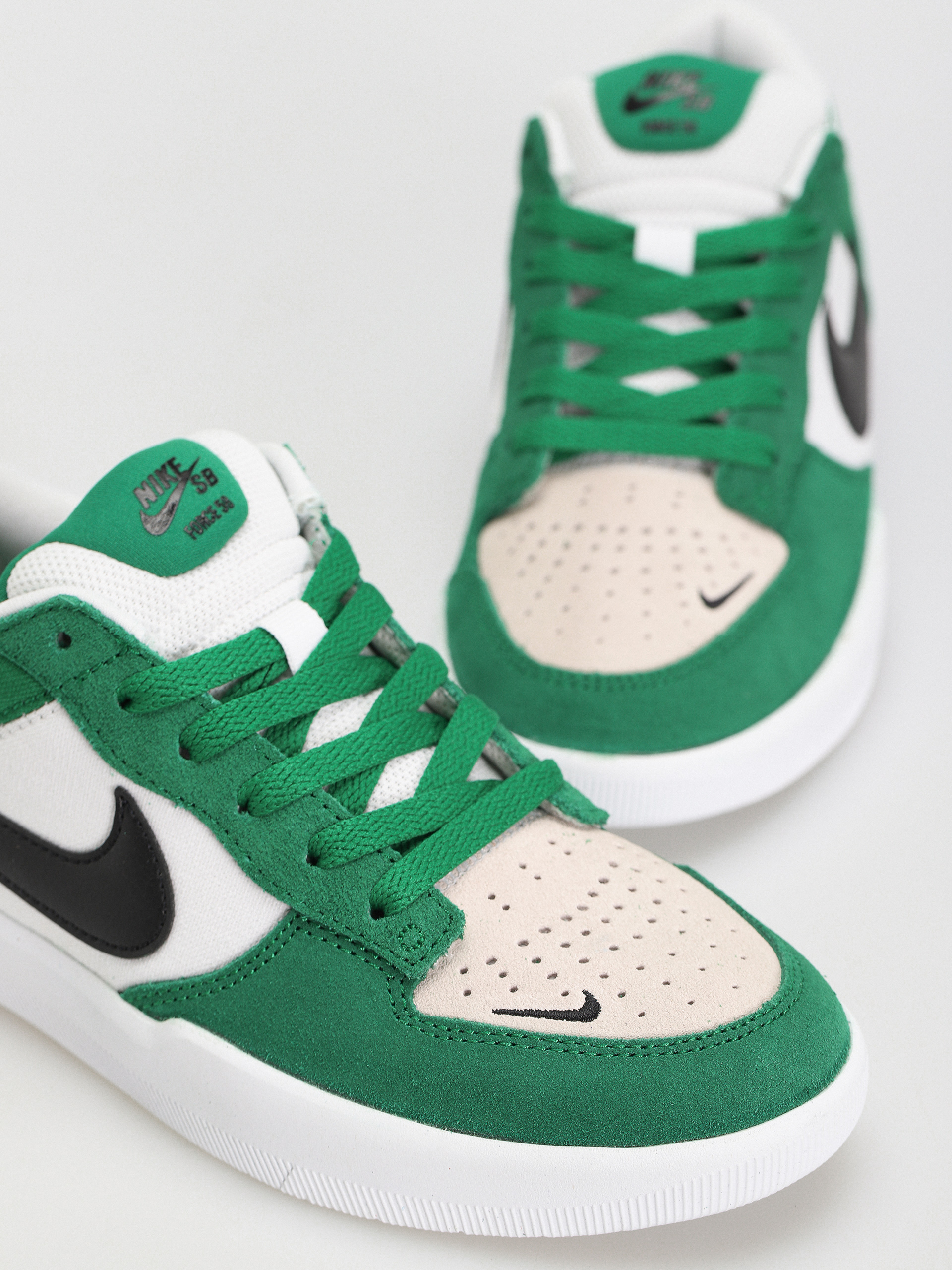 Nike SB Force 58 Shoes (pine green/black white white)