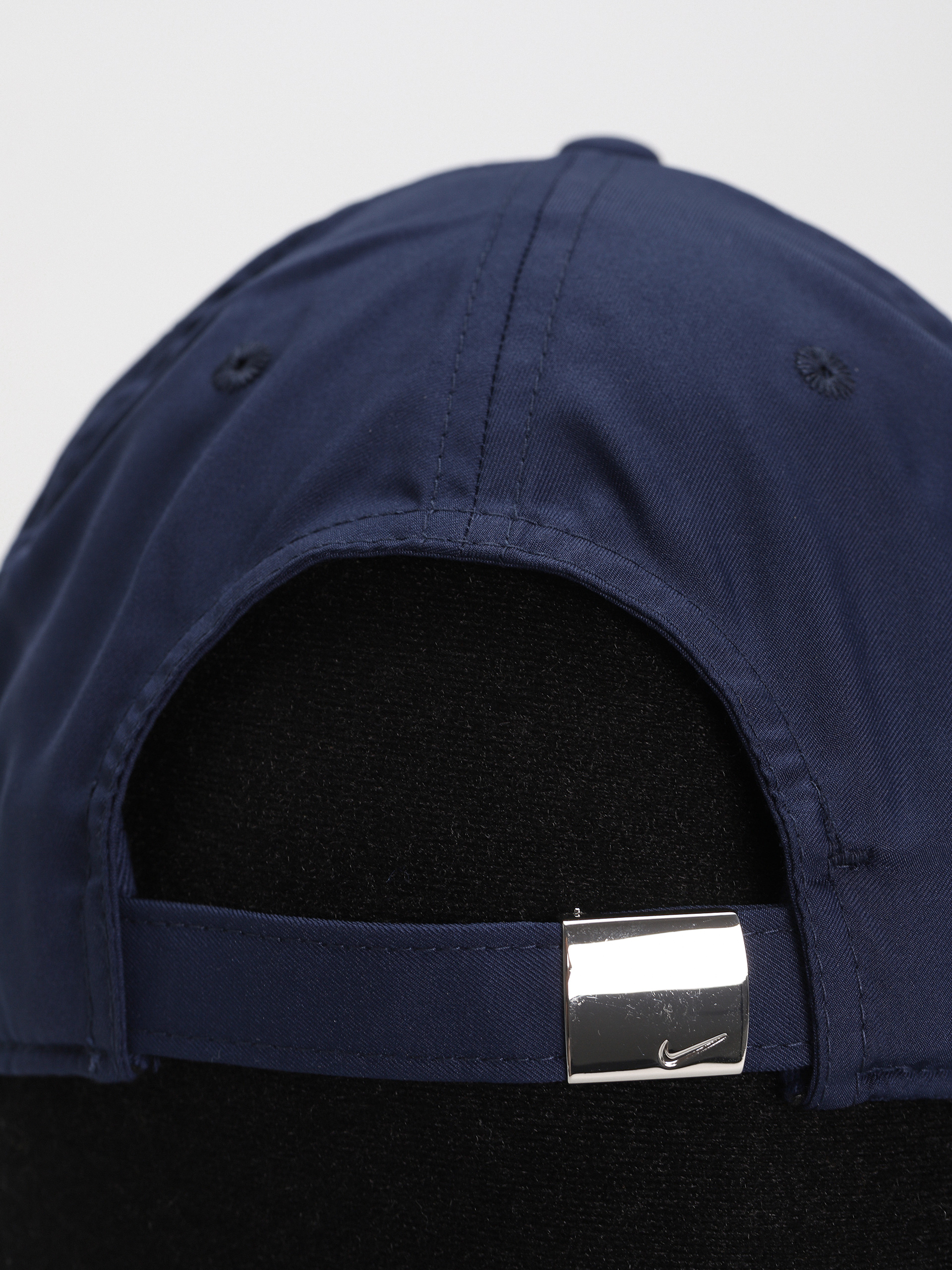 Nike SB Dri FIT Club Cap (midnight navy/metallic silver)