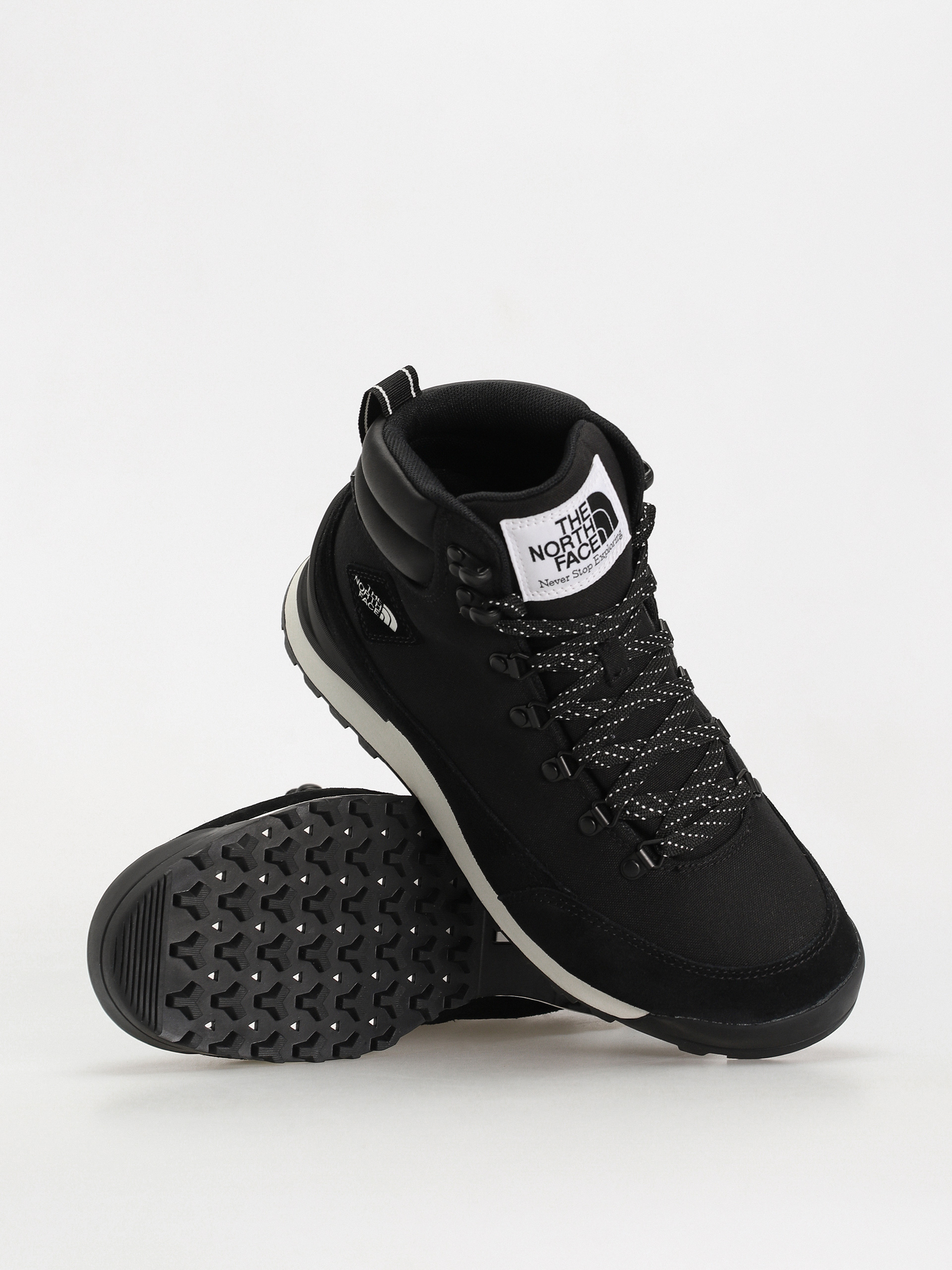 The North Face Back To Berkeley Iv Textile Wp Shoes (tnf black/tnf white)