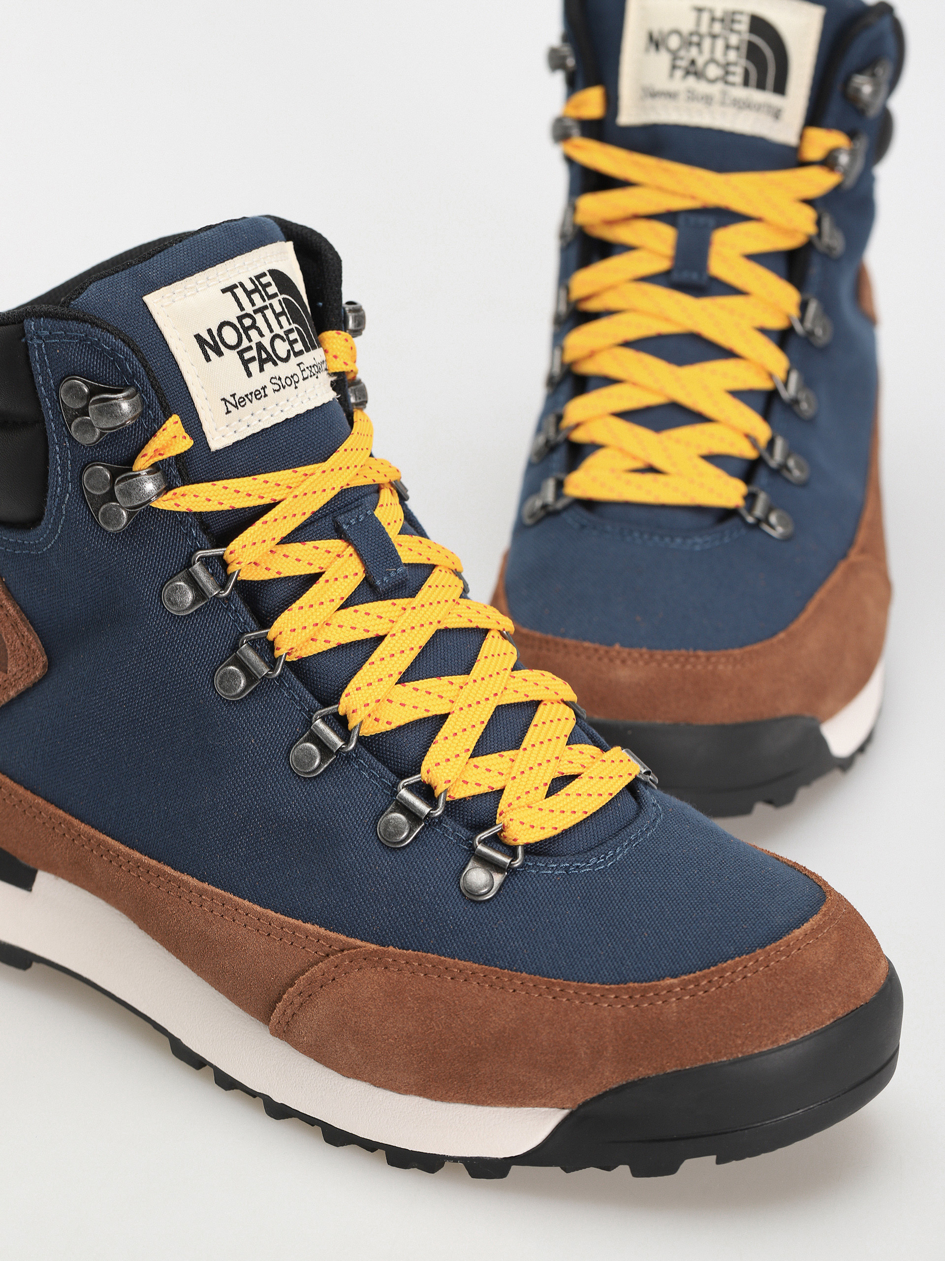 The North Face Back To Berkeley Iv Textile Wp Schuhe (shady blue/monksrobebrn)