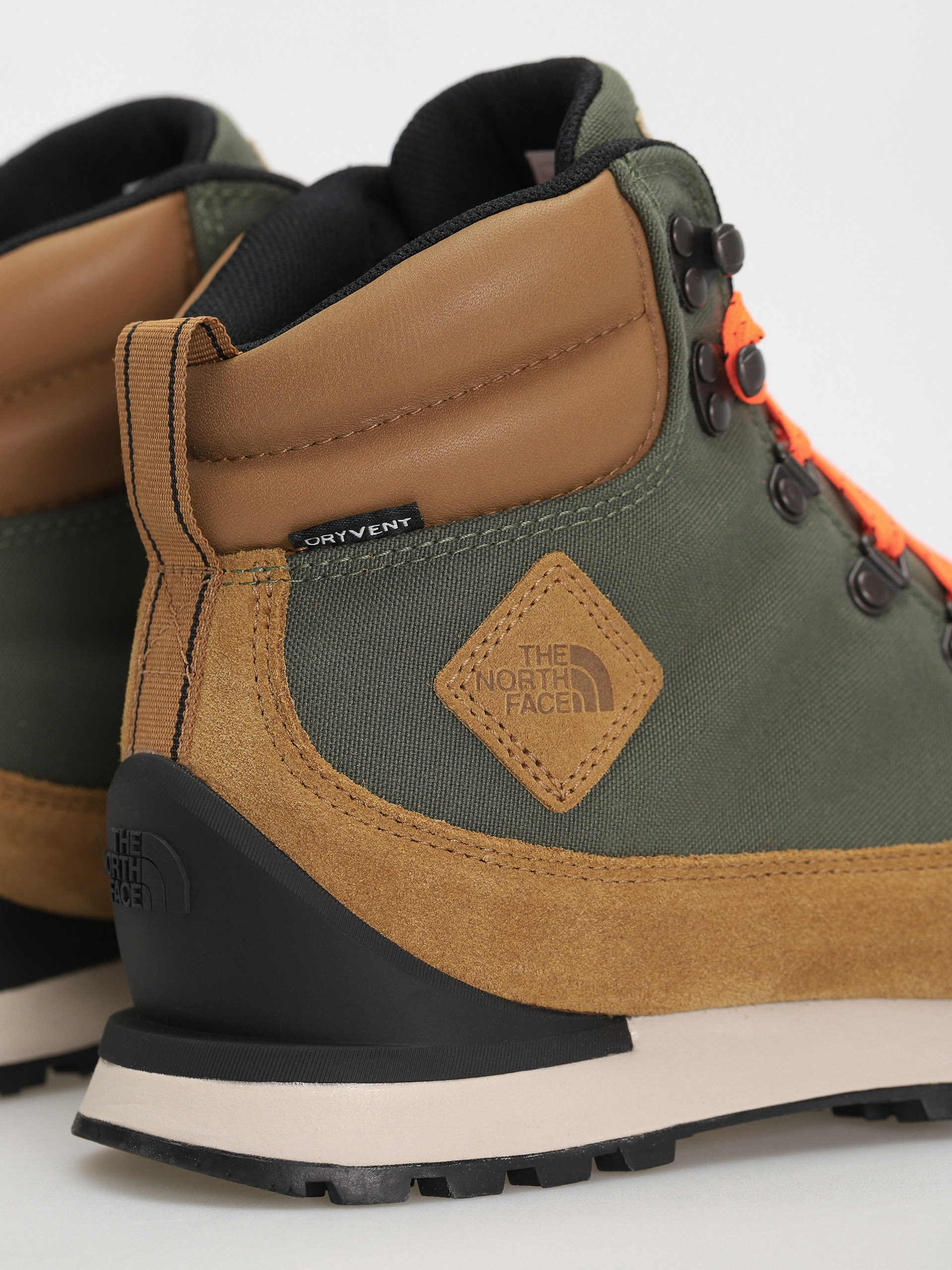 The North Face Back To Berkeley Iv Textile Wp Schuhe (thyme/utility brown)