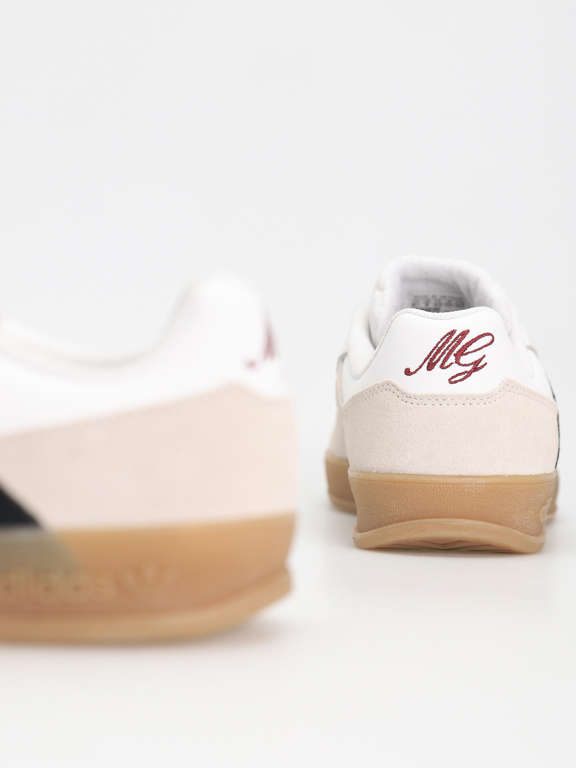 adidas Aloha Super Shoes (ftwwht/cblack/gum4)