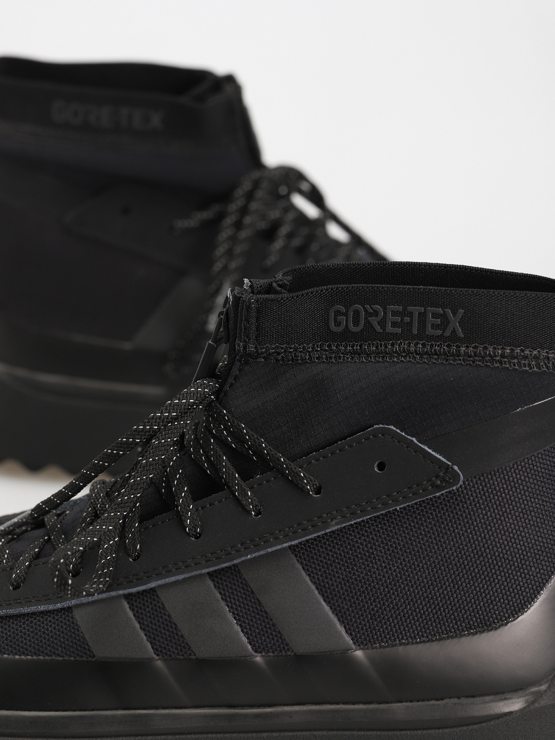 adidas Originals Znsored Hi Gtx Shoes (cblack/cblack/cblack)