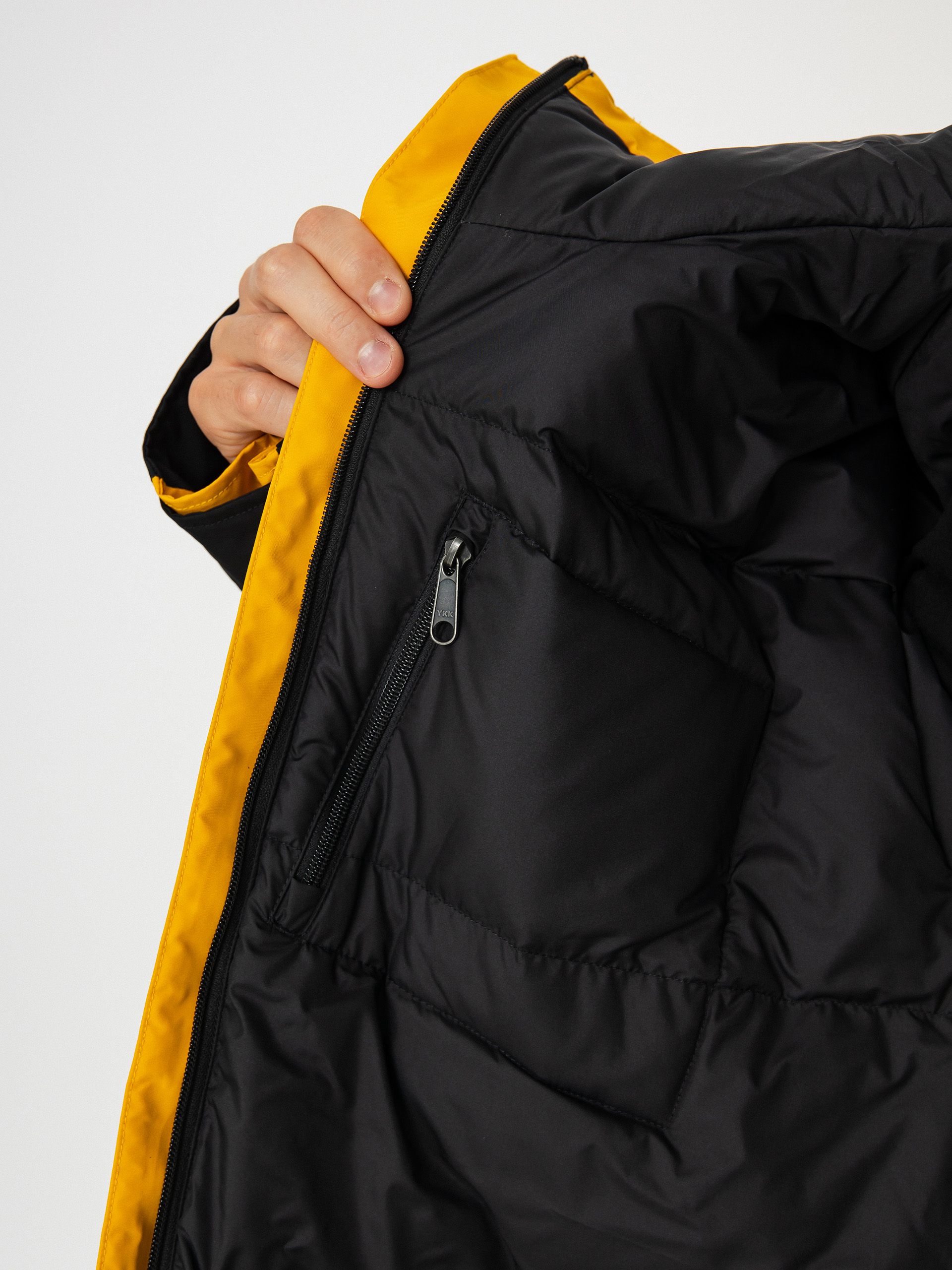 The North Face Gtx Mtn Guide Insualted Jacket (summit gold/tnf black)