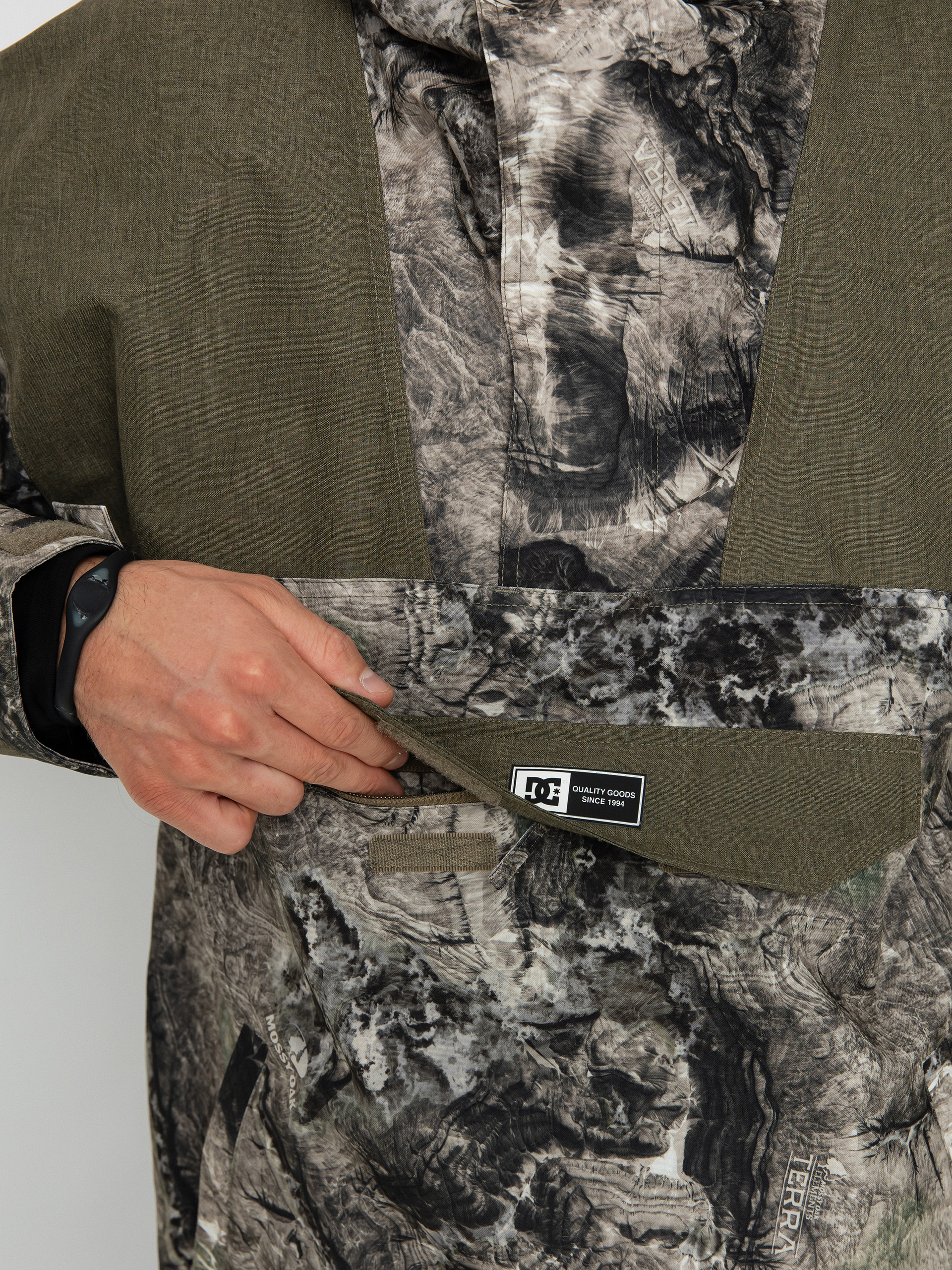 Herren DC 43 Anorak Snowboardjacke (mossy oak cyt camo)