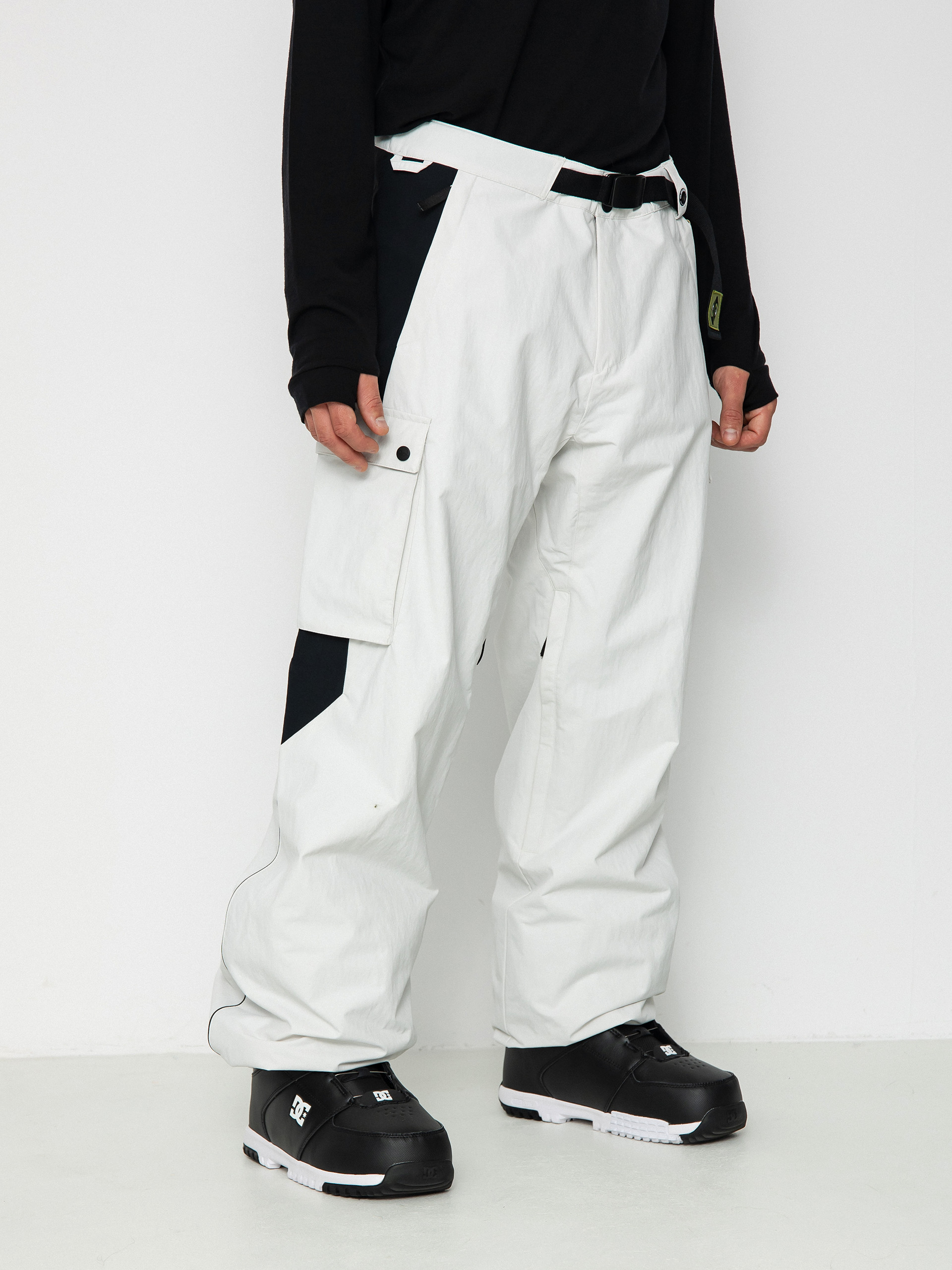 Mens Quiksilver Snow Down Cargo Snowboard pants (nimbus cloud)