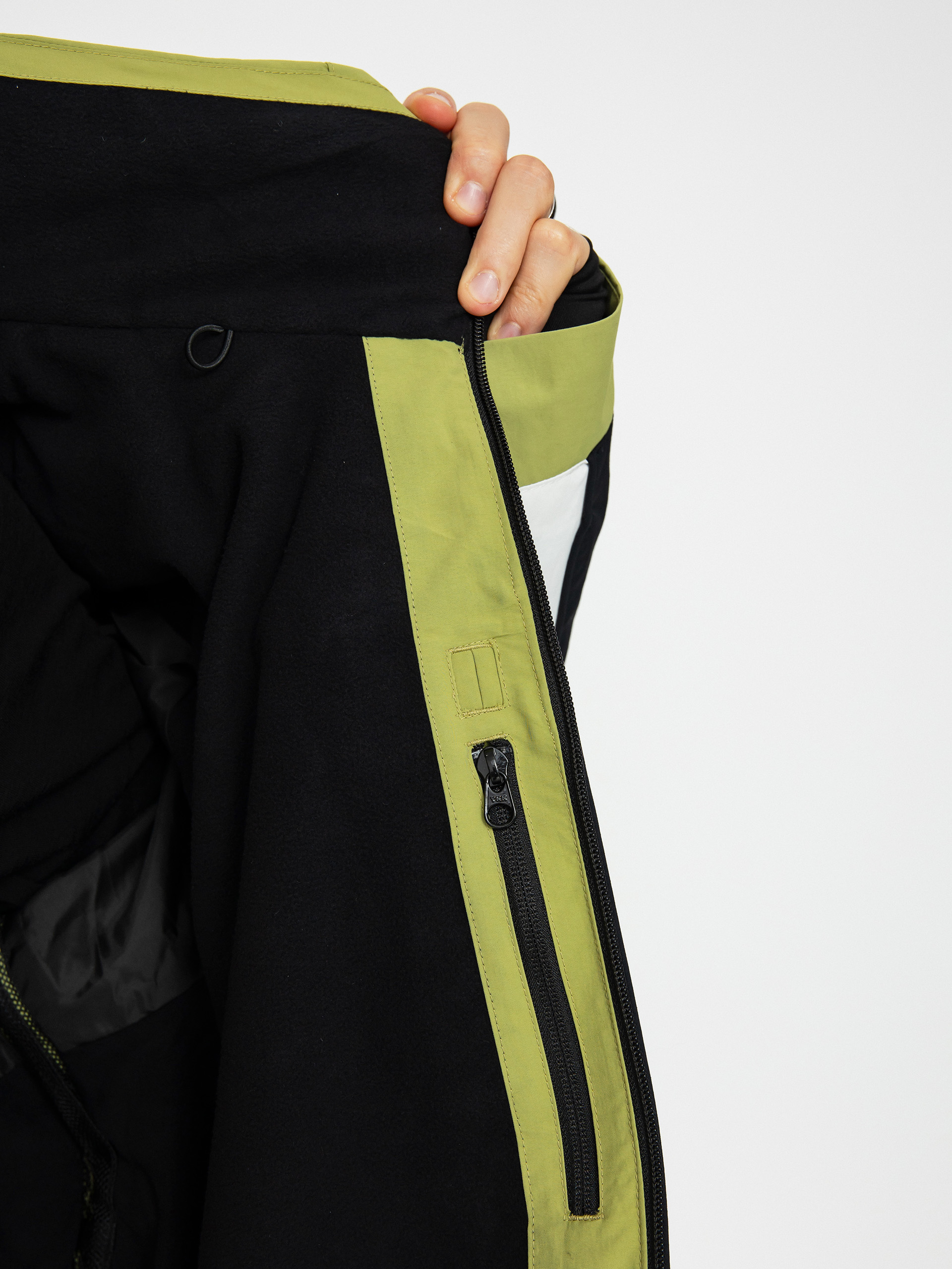 Mens Quiksilver Live Wire Snowboard jacket (green olive)