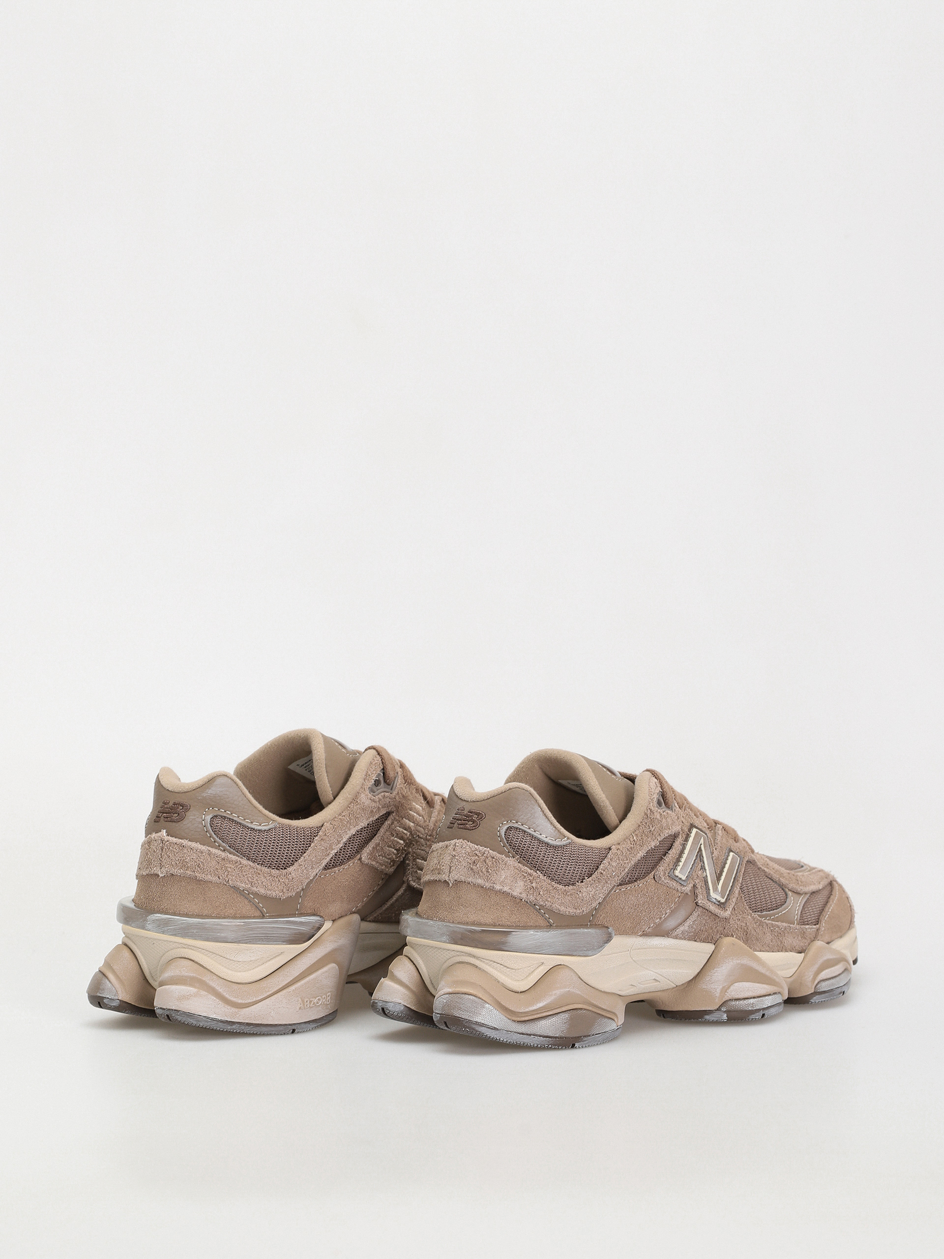 New Balance 9060 Shoes (mushroom)