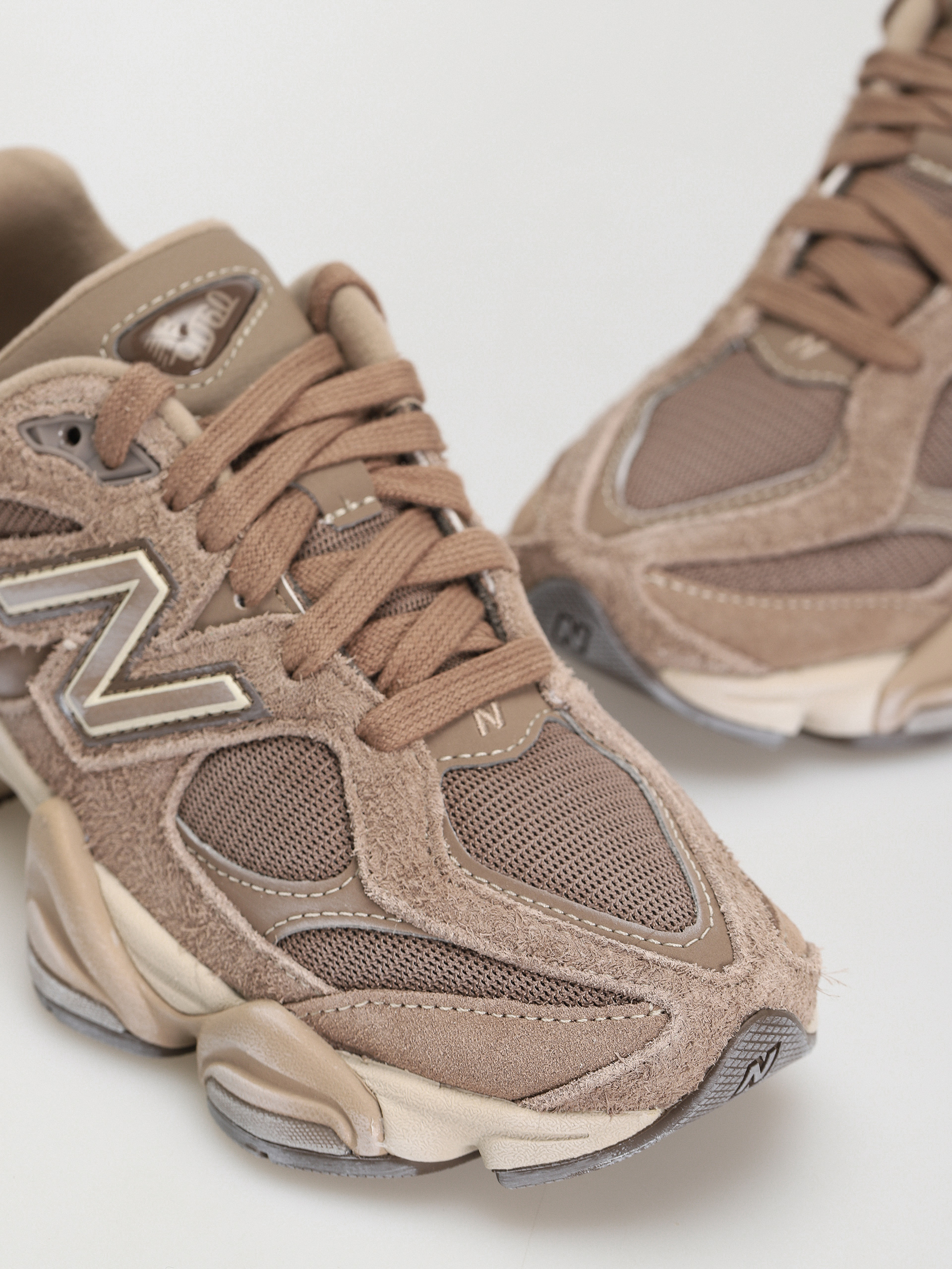 New Balance 9060 Schuhe (mushroom)