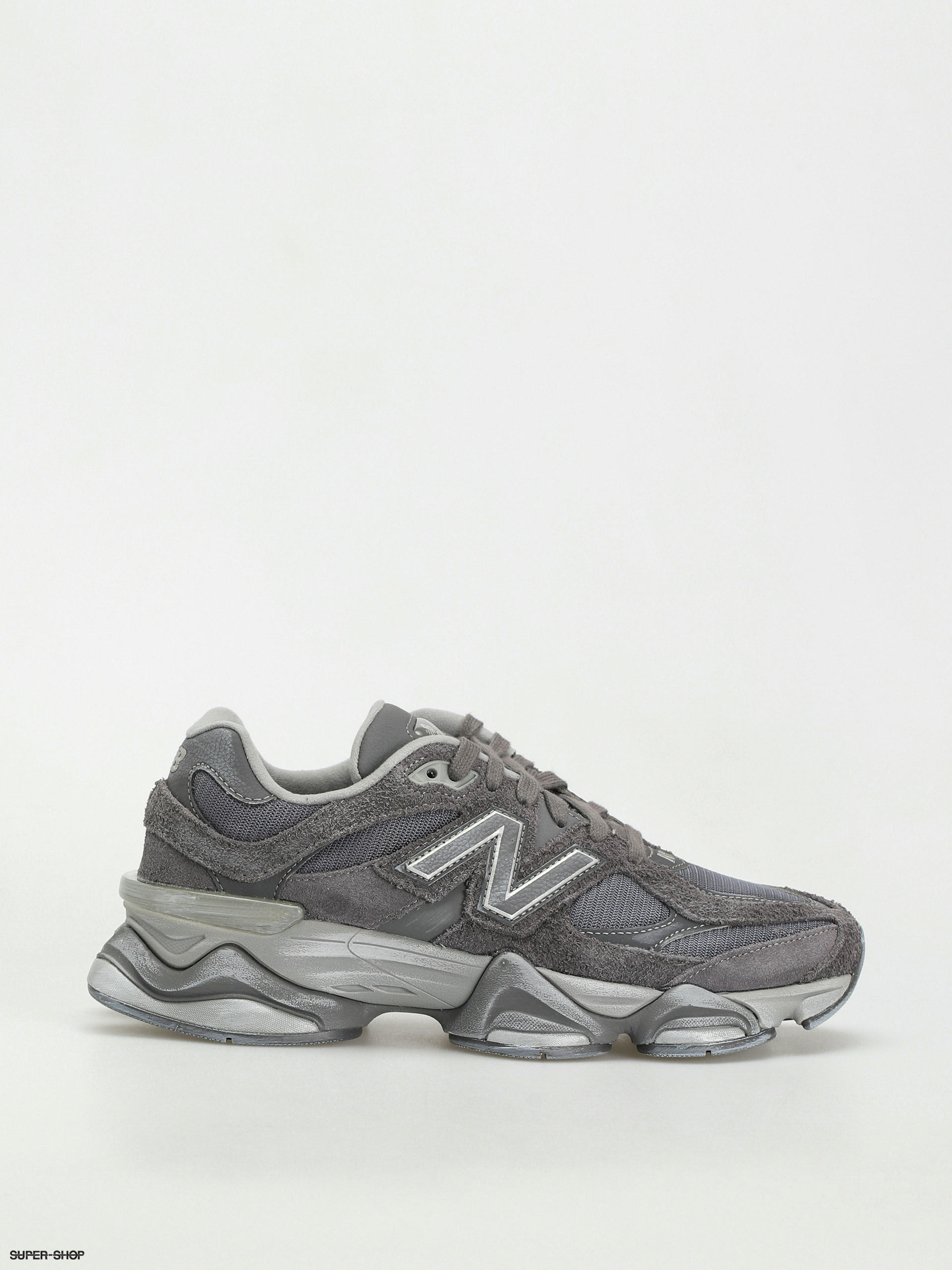 New Balance 9060 Shoes (magnet)