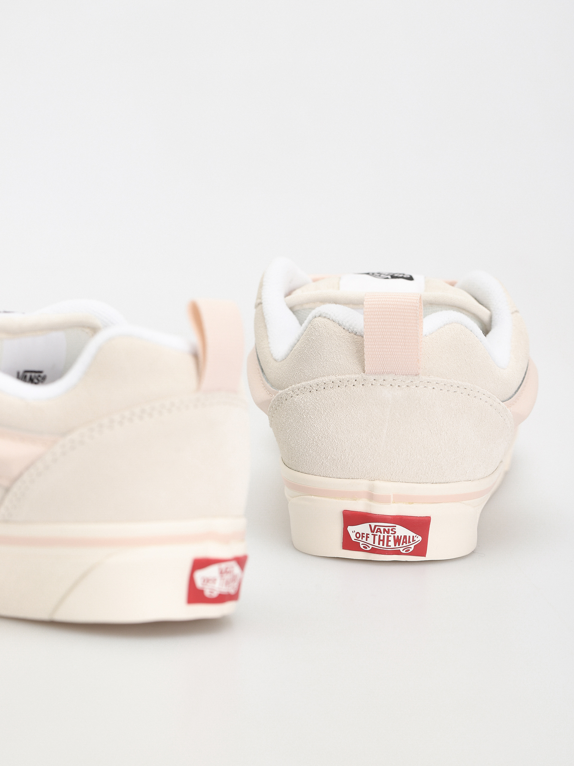 Vans Knu Skool Shoes (sorbet pastels pink)
