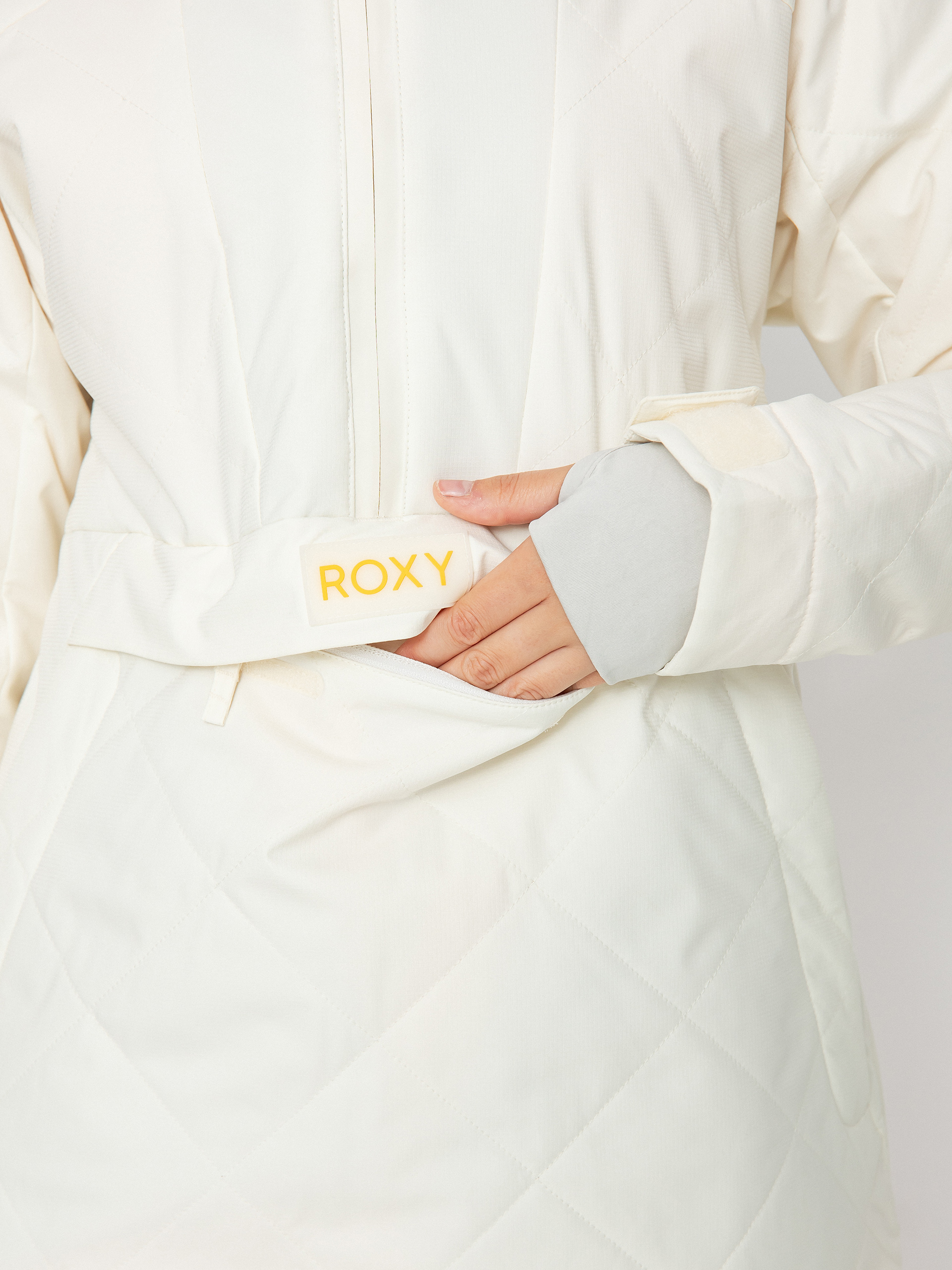 Womens Roxy Radiant Lines Overhead Snowboard jacket (egret)