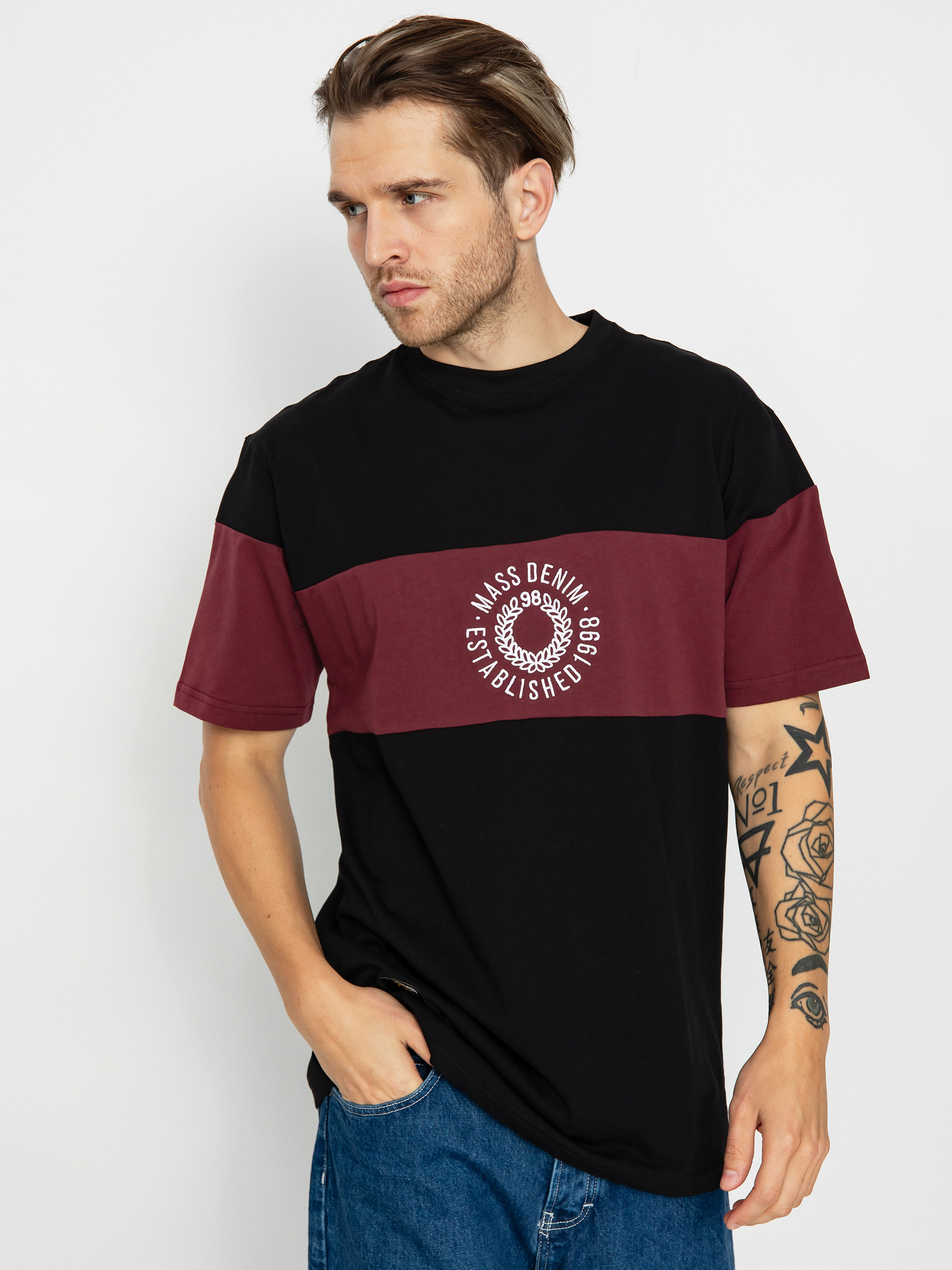 MassDnm Elementary T-Shirt (black)