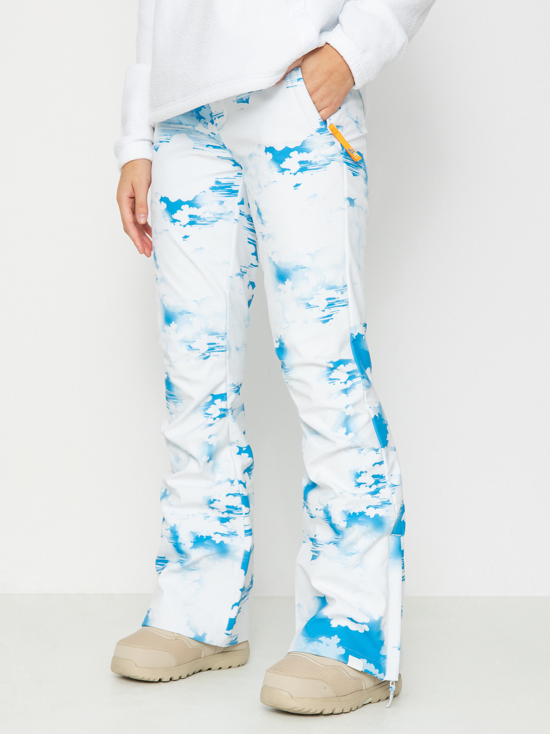 Damen Roxy Chloe Kim Snowboardhose (azure blue clouds)