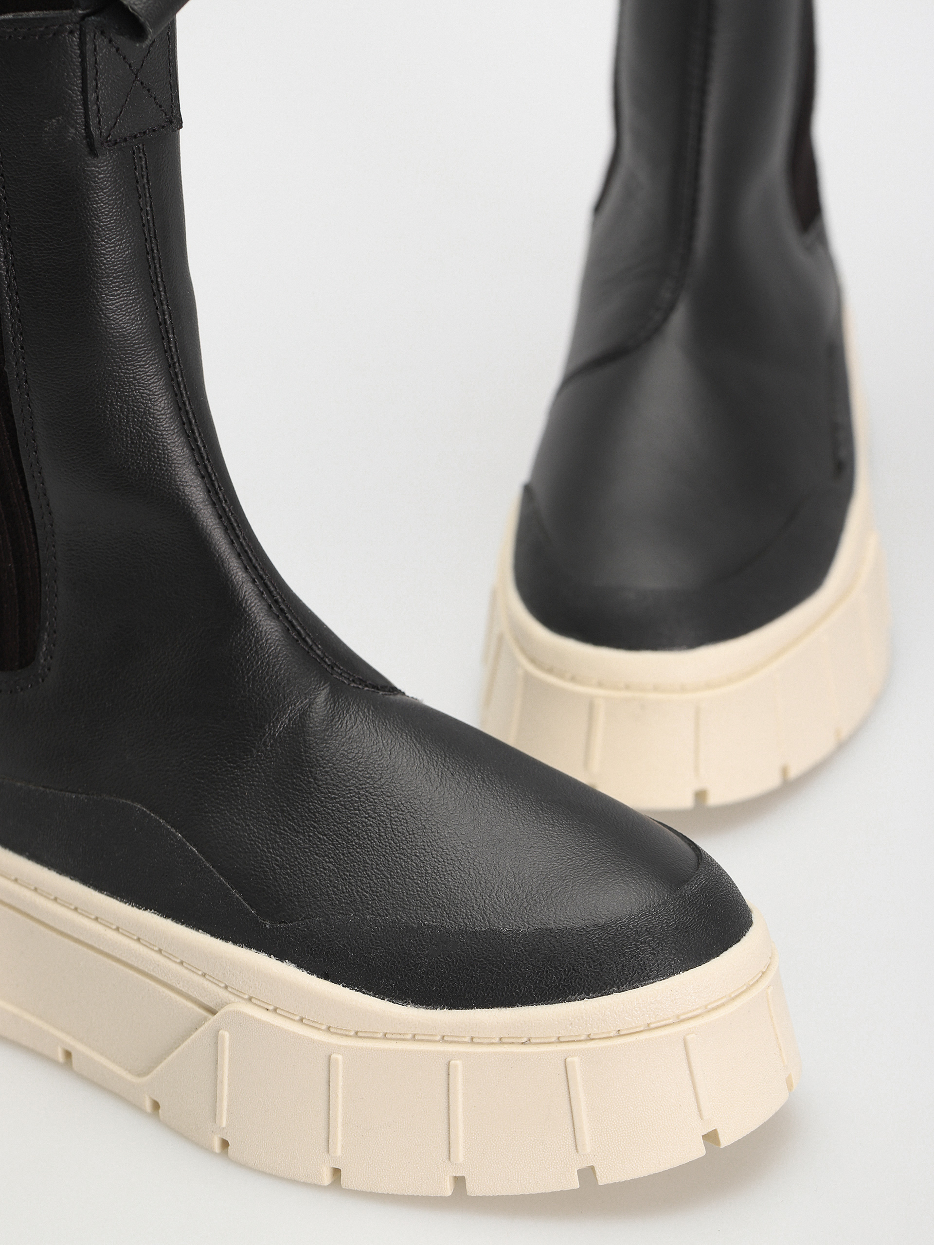 ★PUMA★ Maze Stack Soft Winter Women's Black PUMA Mayze Stack 50mm Leather Chelsea Boots | Black