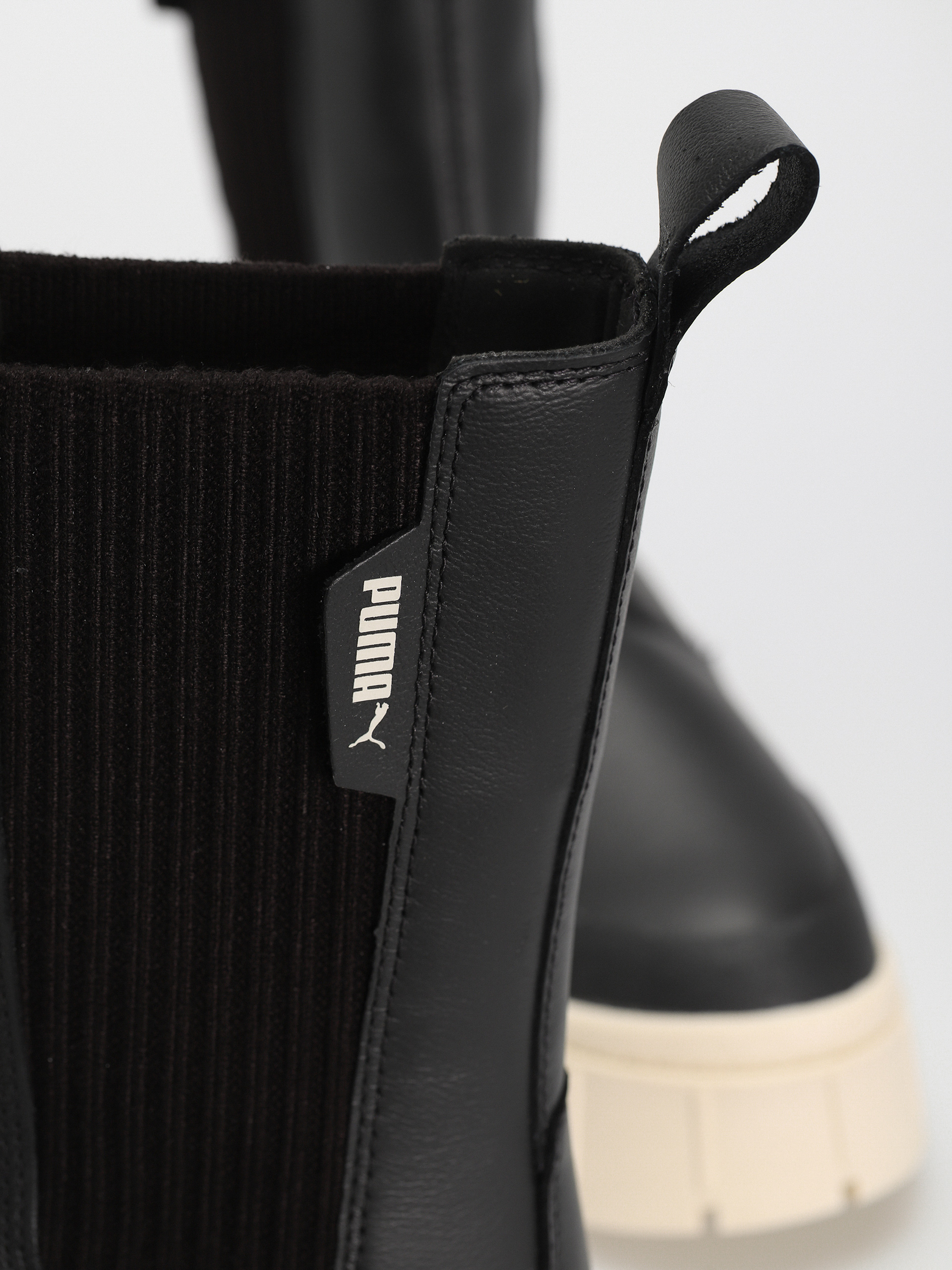 Puma Mayze Stack Chelsea Winter Shoes Wmn (puma black)