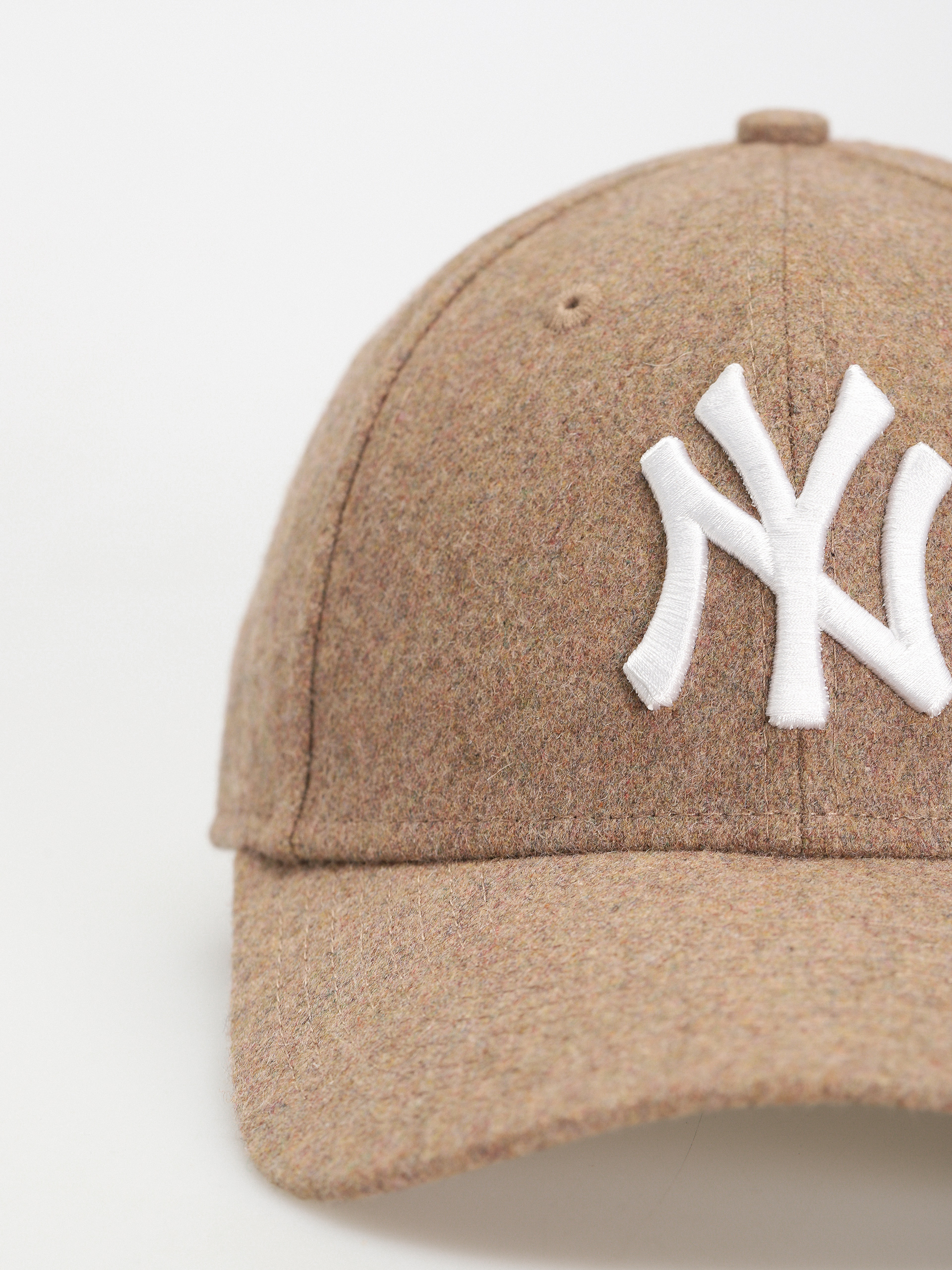 New Era Wool 9Forty New York Yankees Cap Wmn (camel/white)