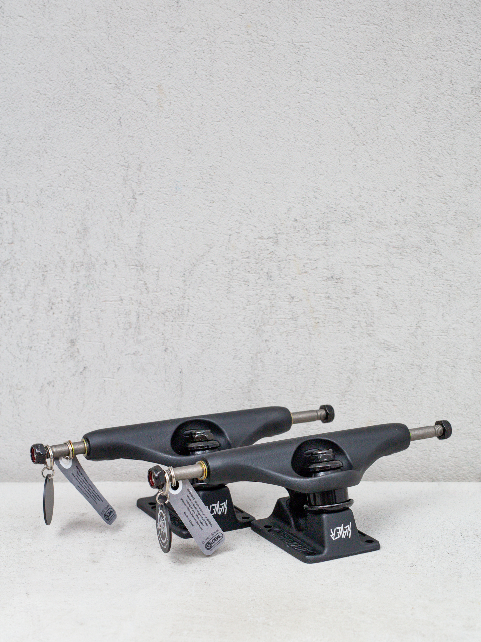 Independent Stg 11 Forged Hollow Slayer Trucks (black)