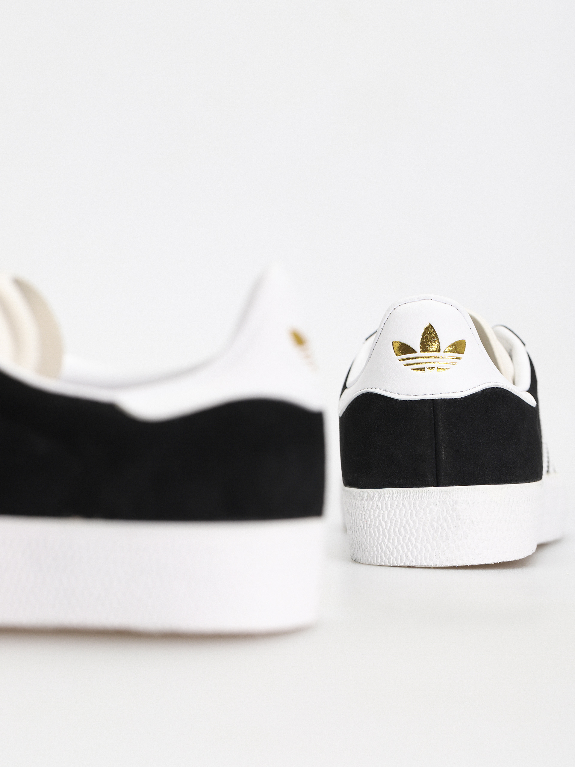 adidas Gazelle ADV Shoes (core black/cloud white/gold metallic)