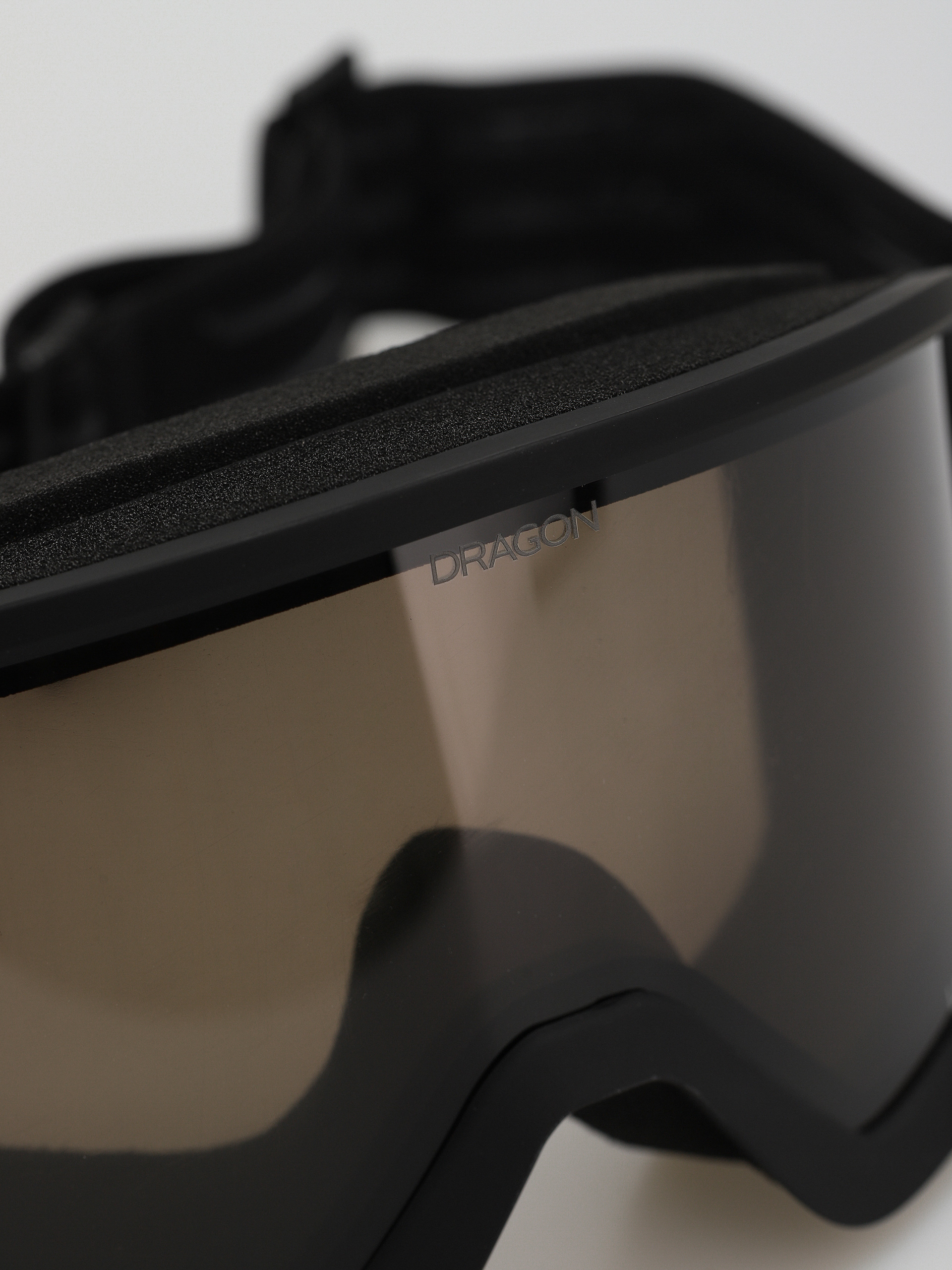 Dragon DX3 L OTG Snowboardbrille (classicblack/lumalens dark smoke)