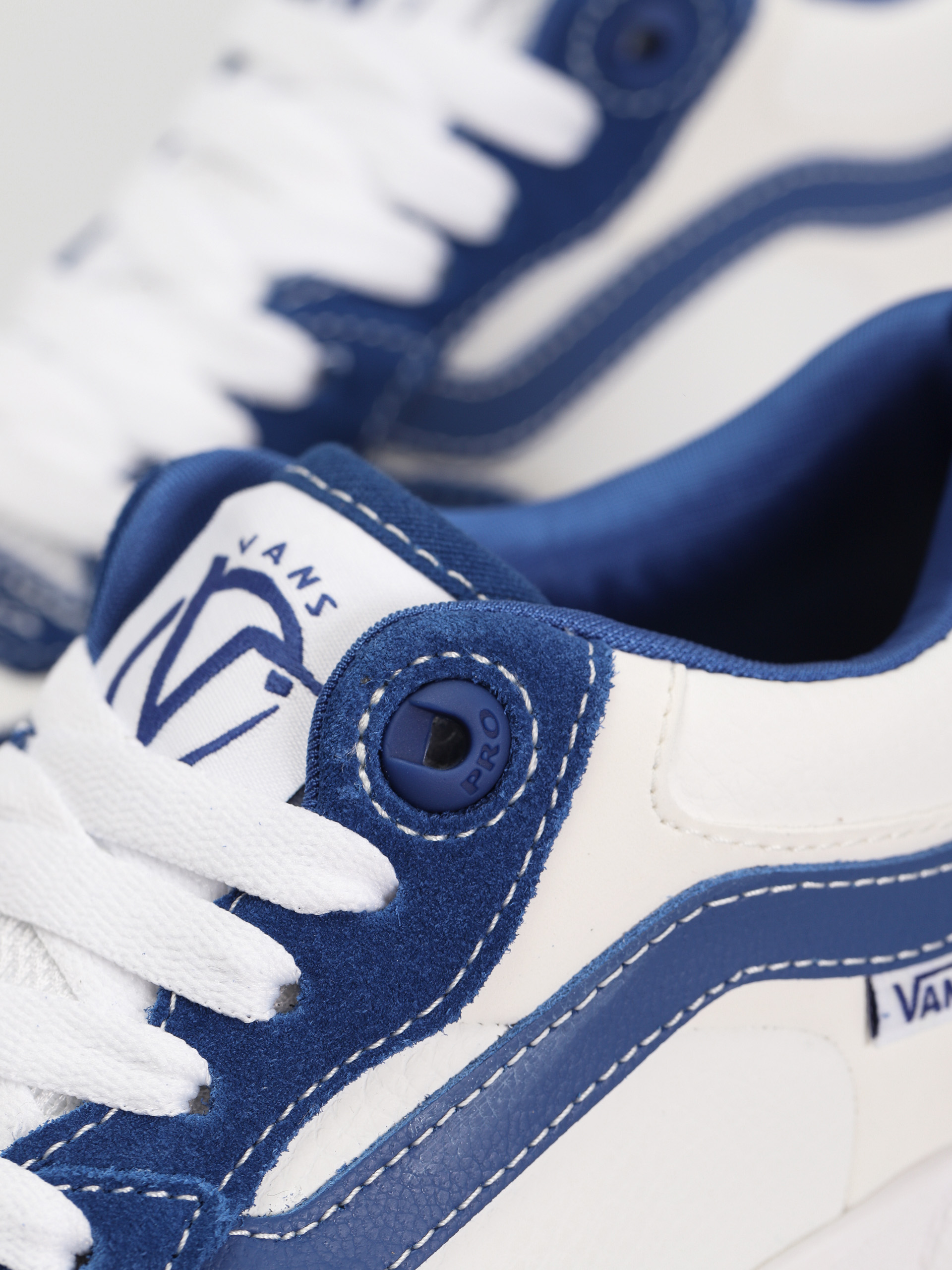 Vans old skool hot sale true blue