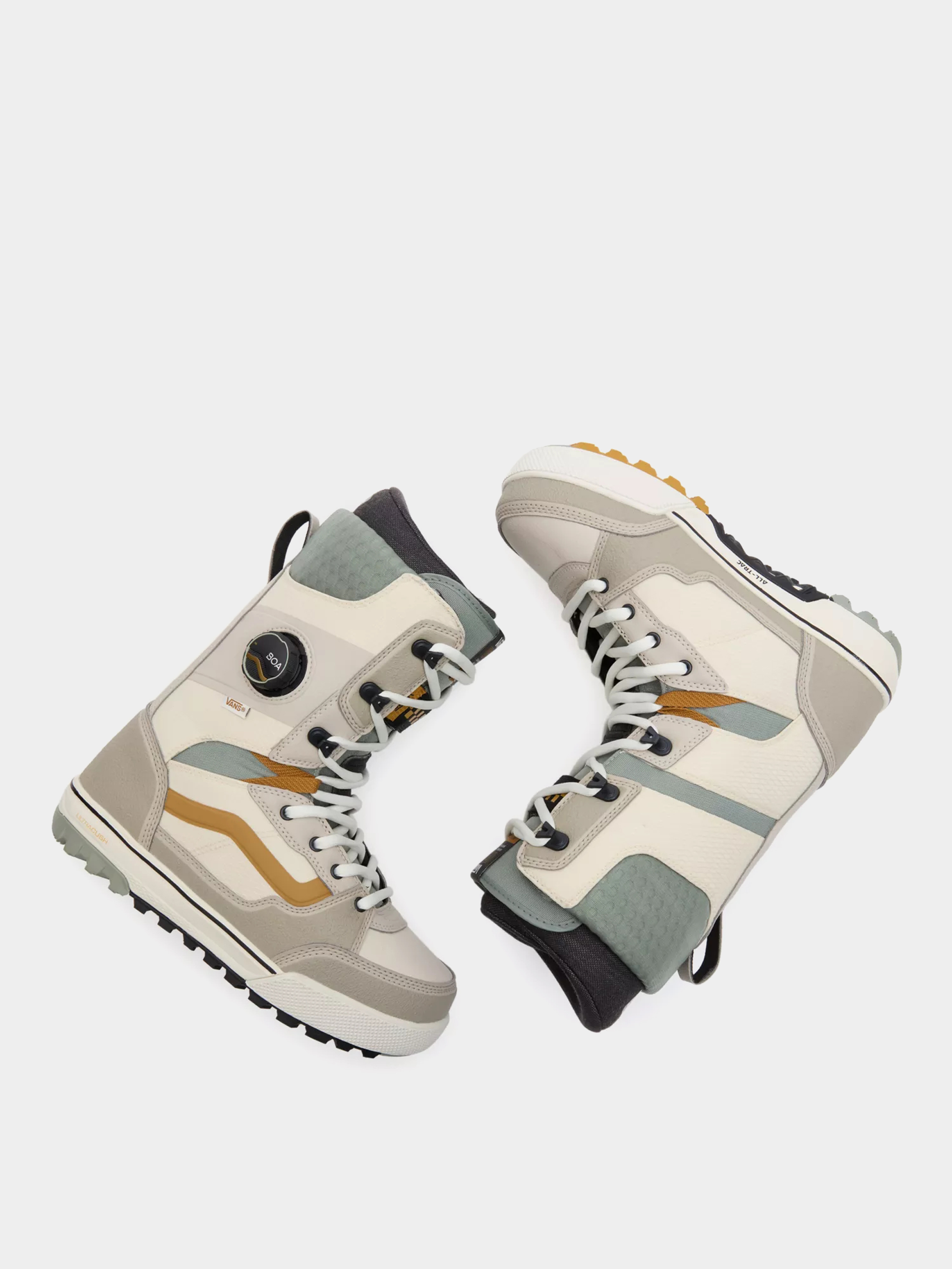 Mens Vans Invado Pro Snowboard boots (darrell mathes beige/khaki)