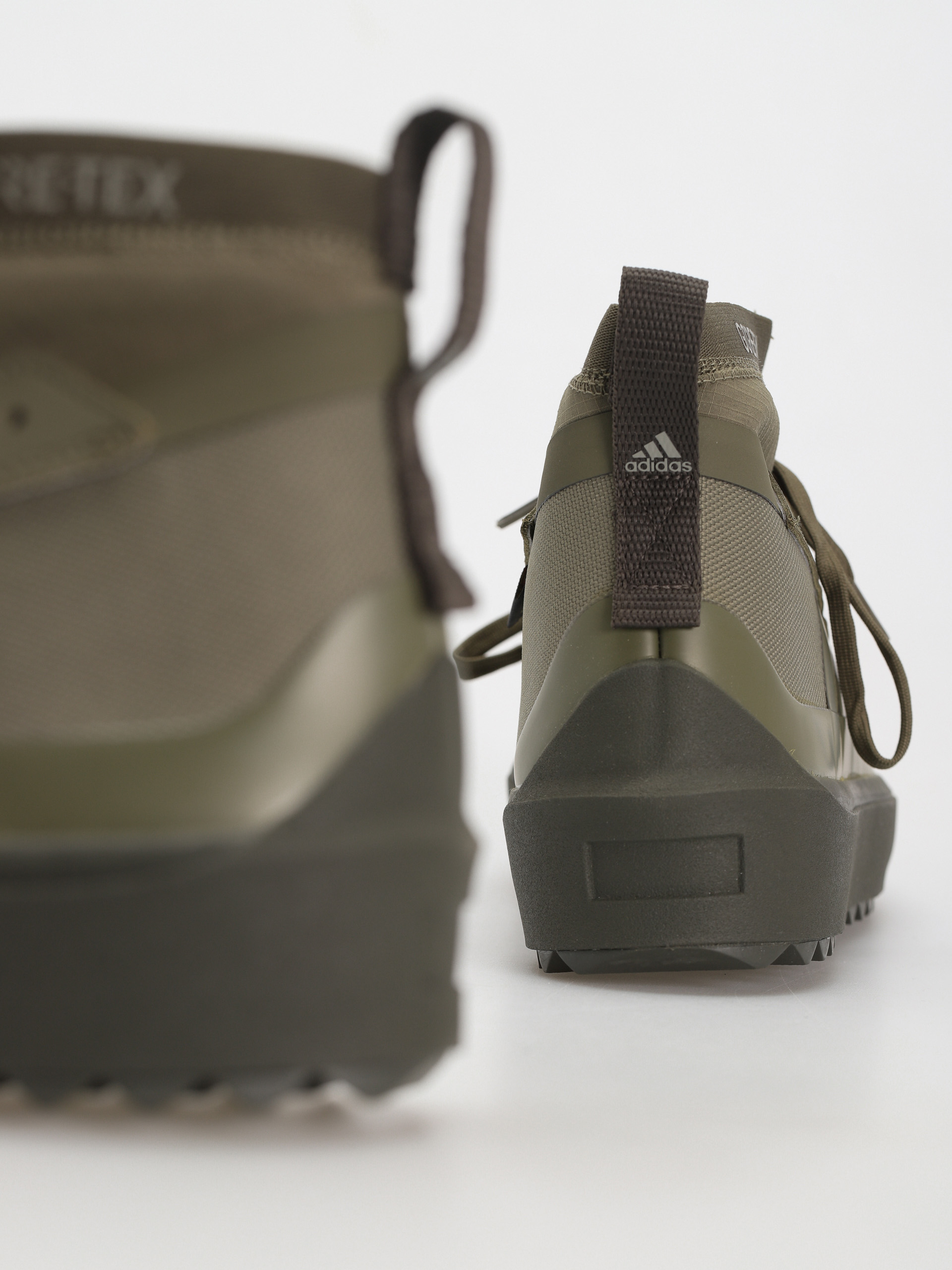 adidas Originals Znsored Hi Gtx Shoes (olistr/olistr/shaoli)