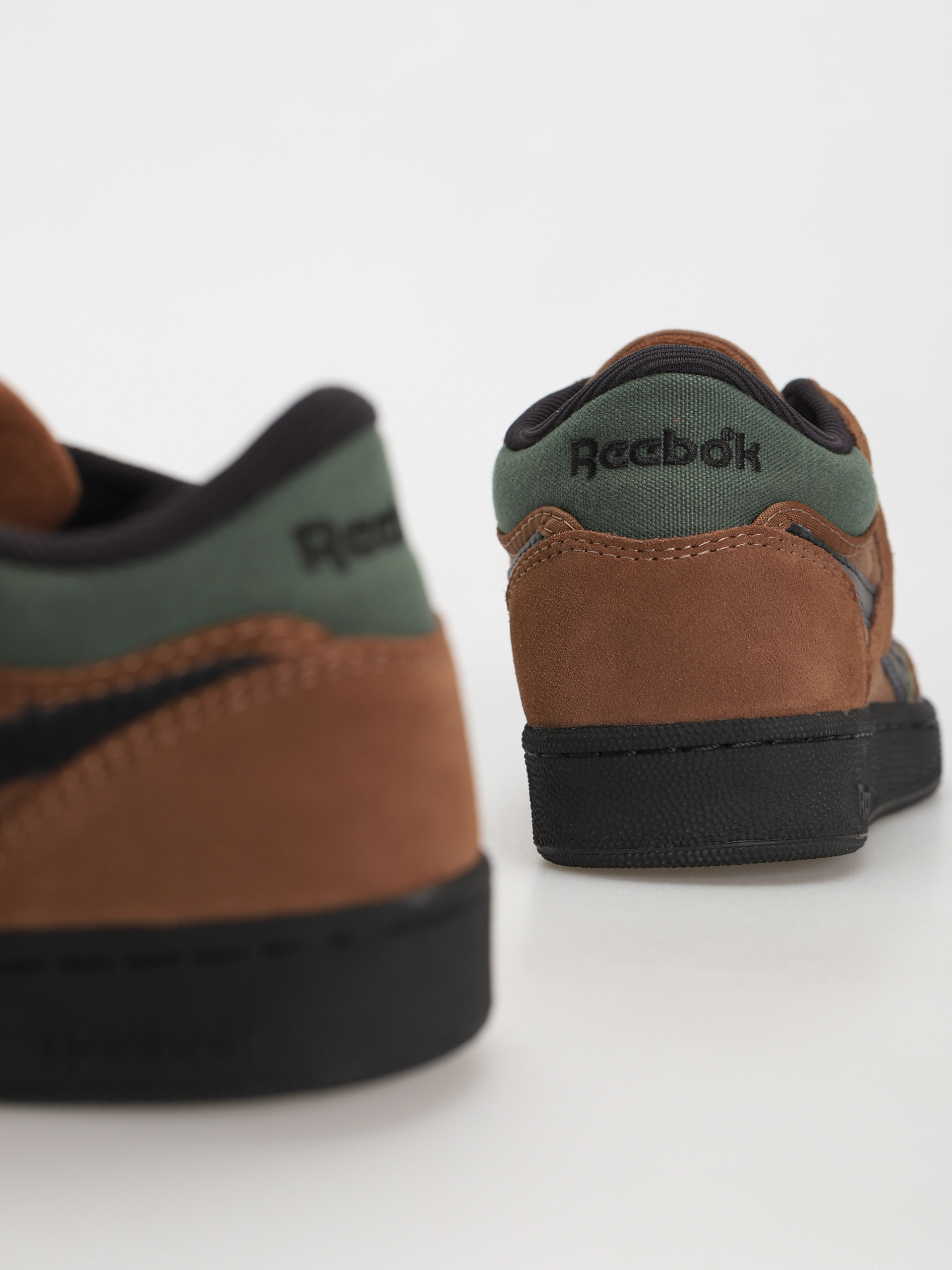 Reebok Club C Mid II Revenge Shoes (colbro/vargre/cblack)