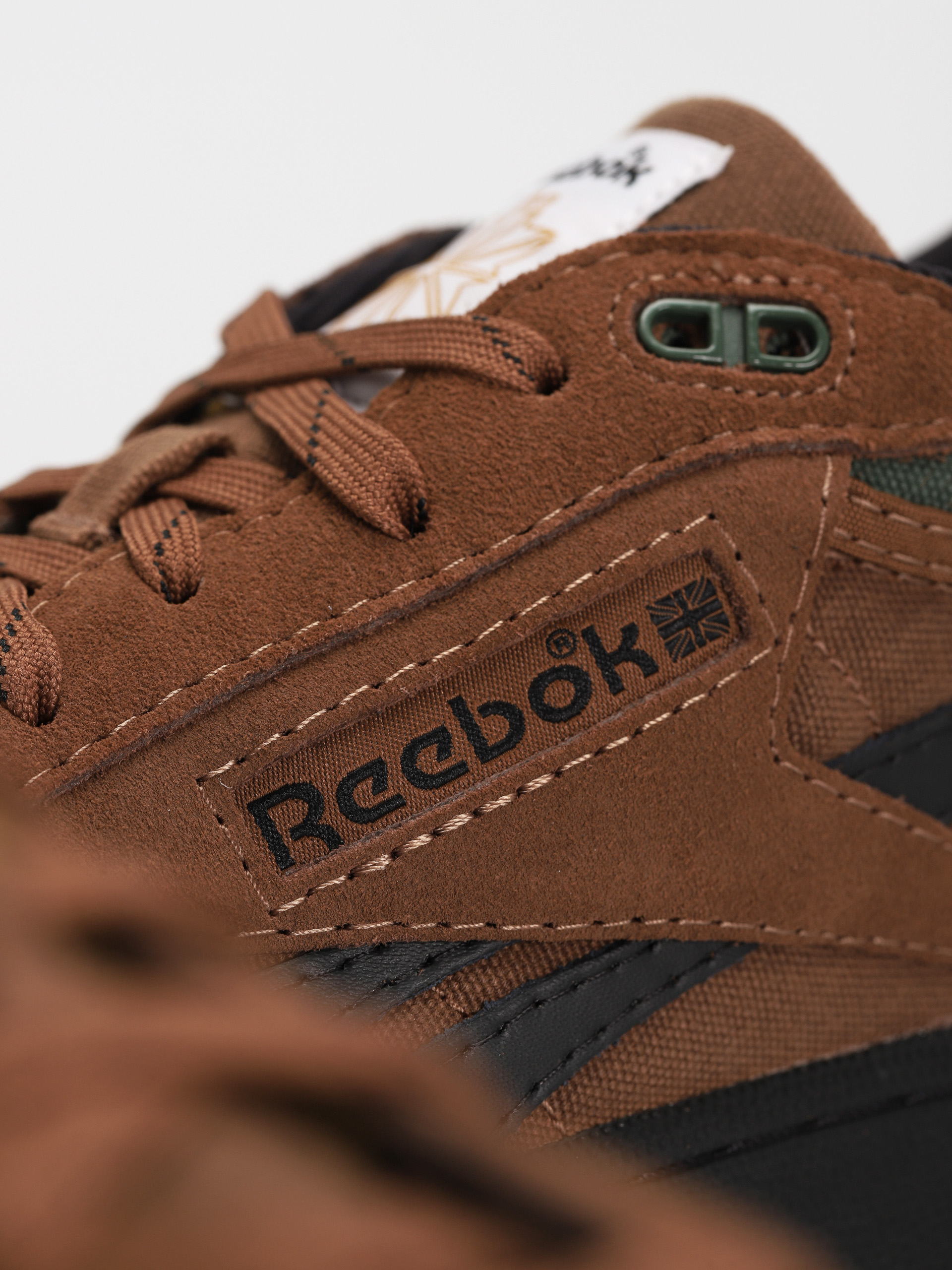 Reebok Club C Mid II Revenge Shoes (colbro/vargre/cblack)