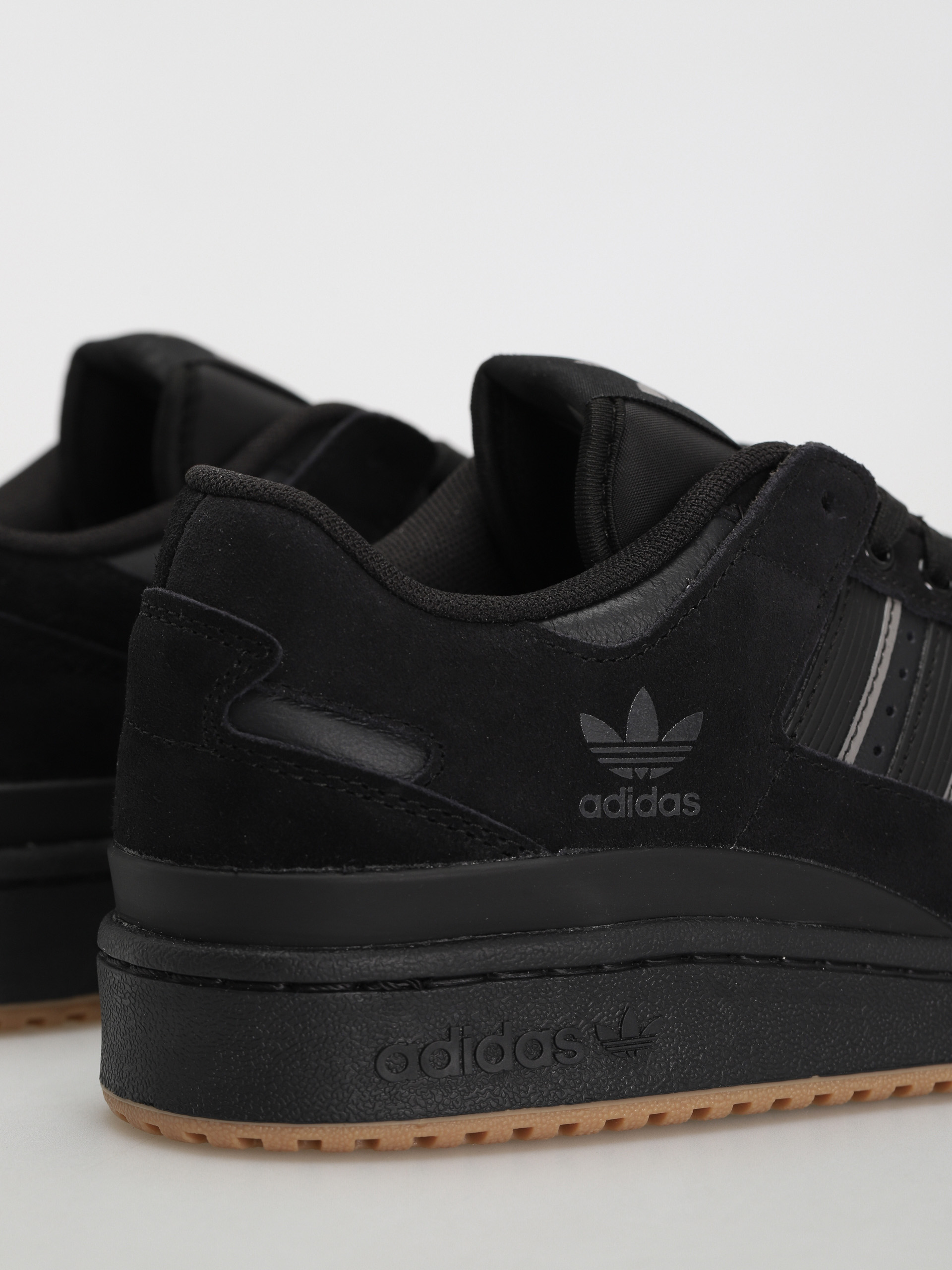 adidas Forum 84 Low ADV Shoes (cblack/carbon/grethr)
