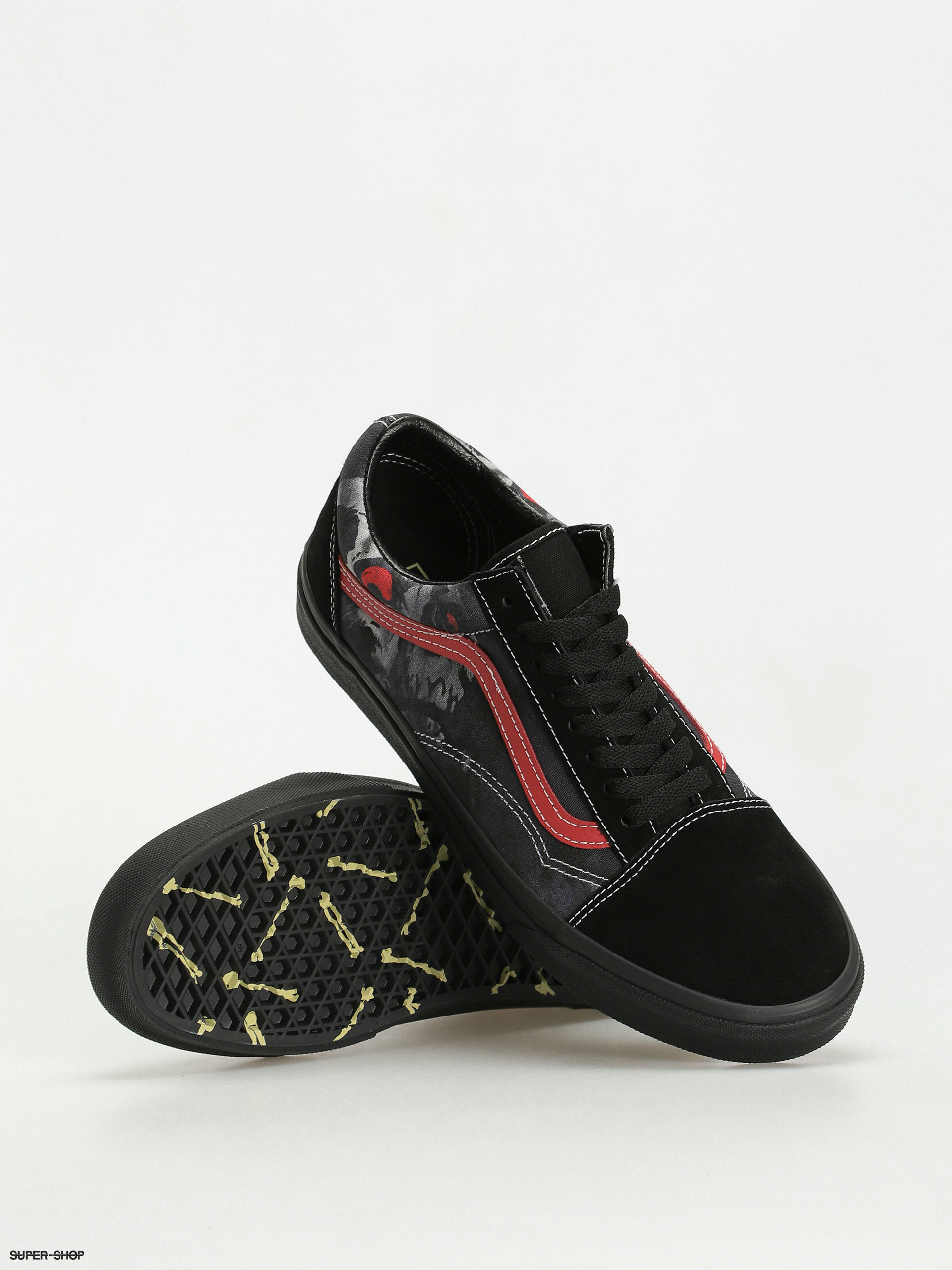 Mickey mouse clearance vans black