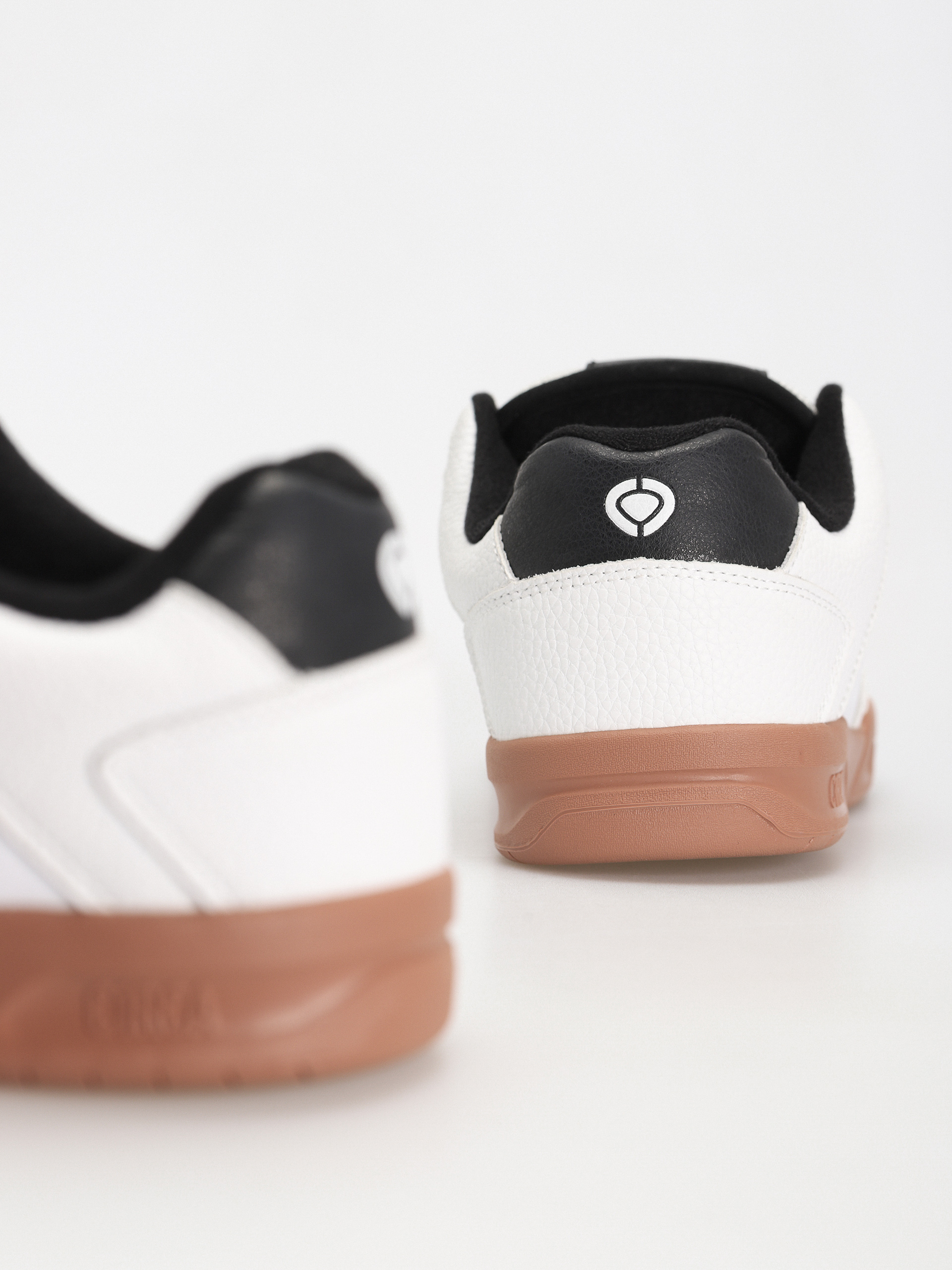 Circa 805 Shoes (white/gum)