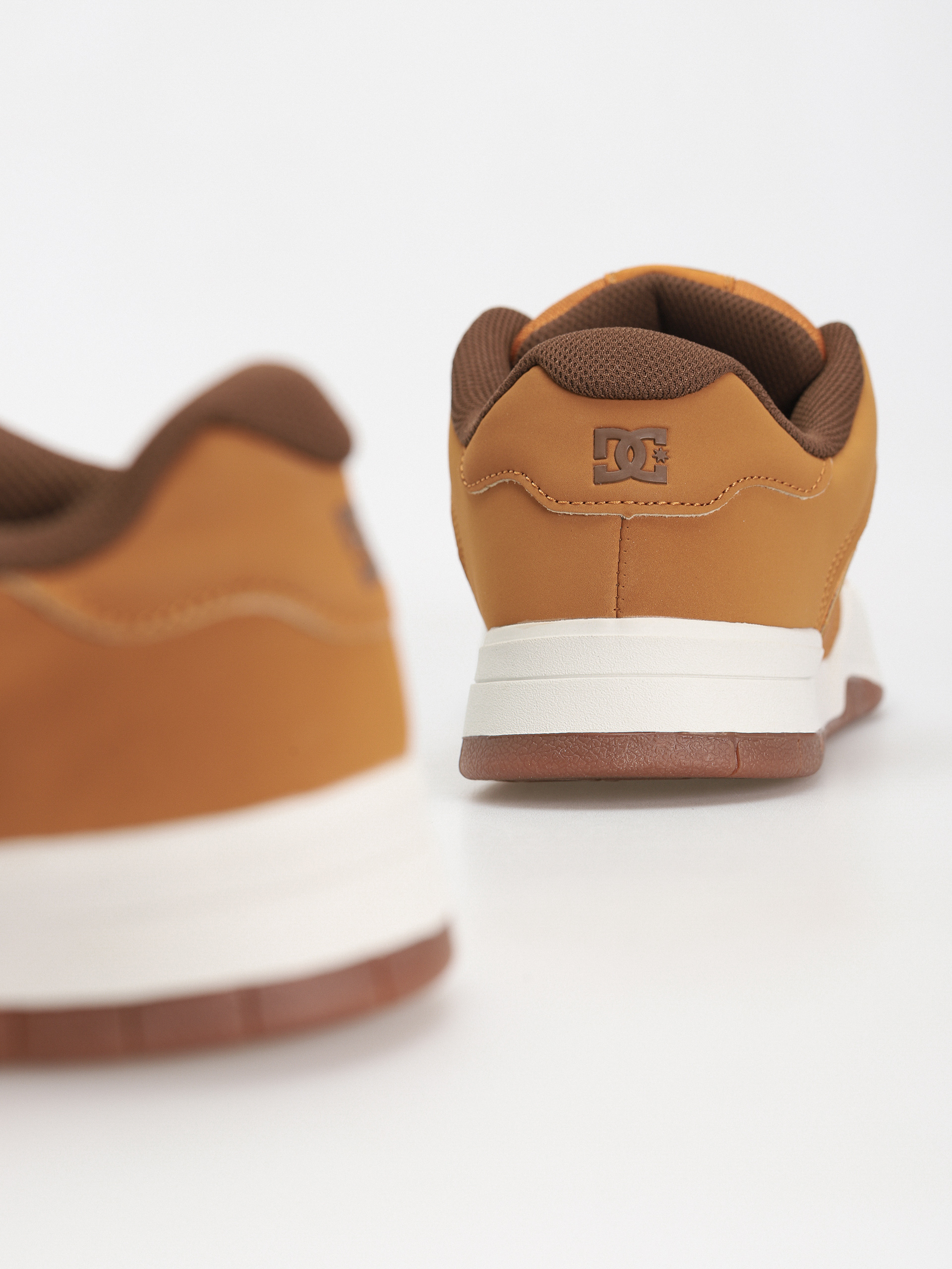 DC Central Shoes (wheat/dk chocolate)