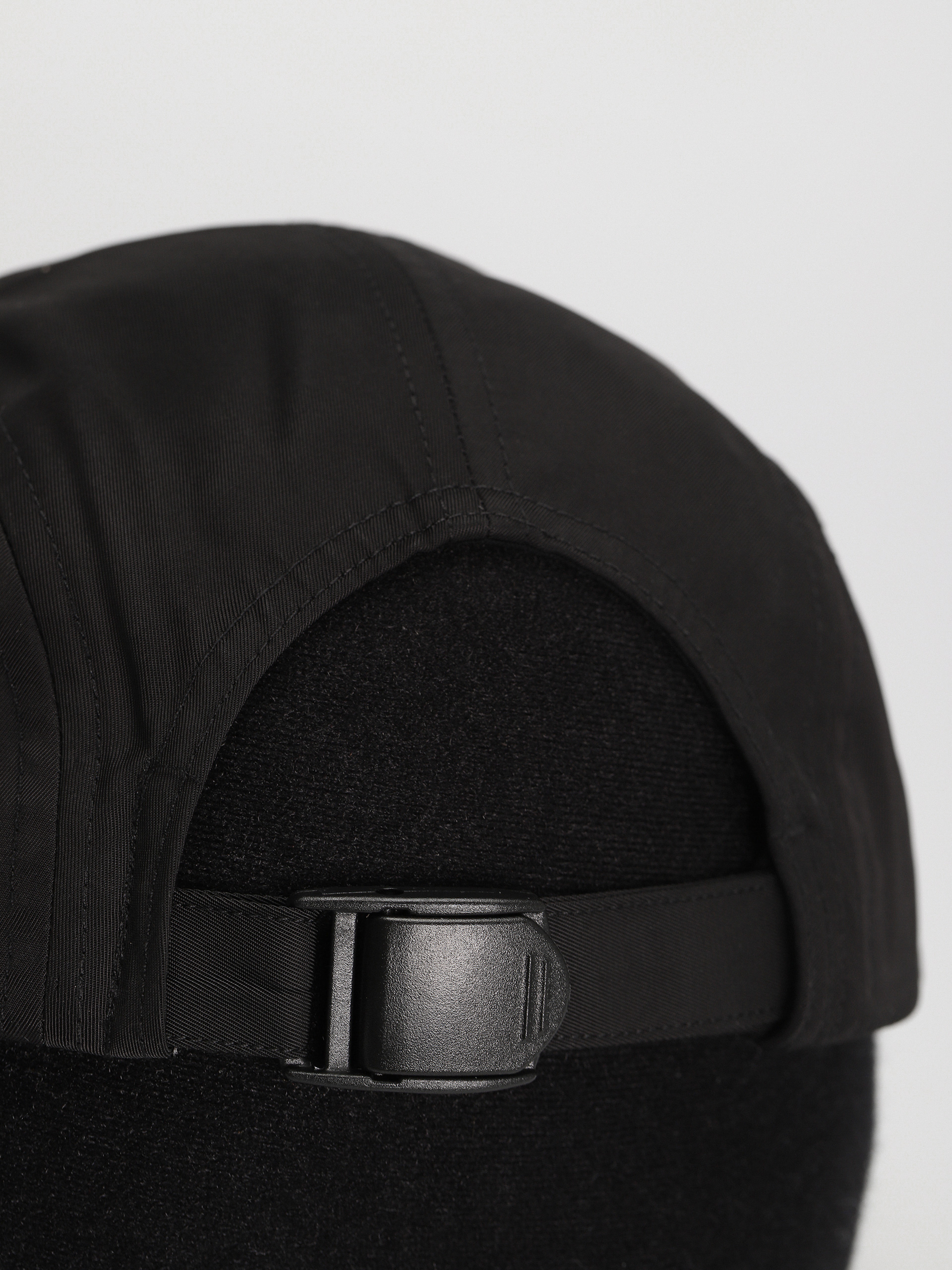 Carhartt WIP Neva Cap - black (black)