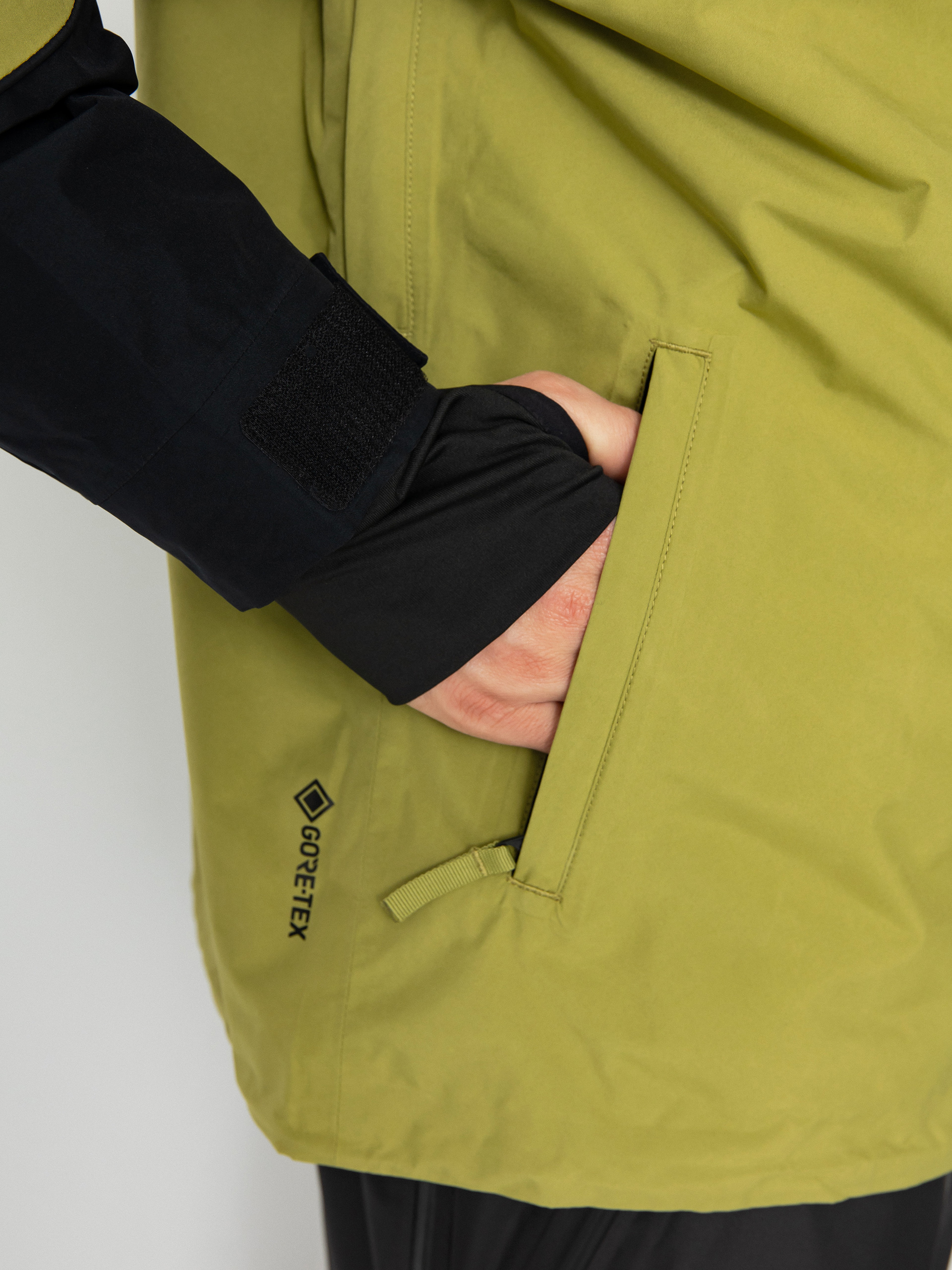 Mens Quiksilver High Altitude Gore-Tex Snowboard jacket (green olive)