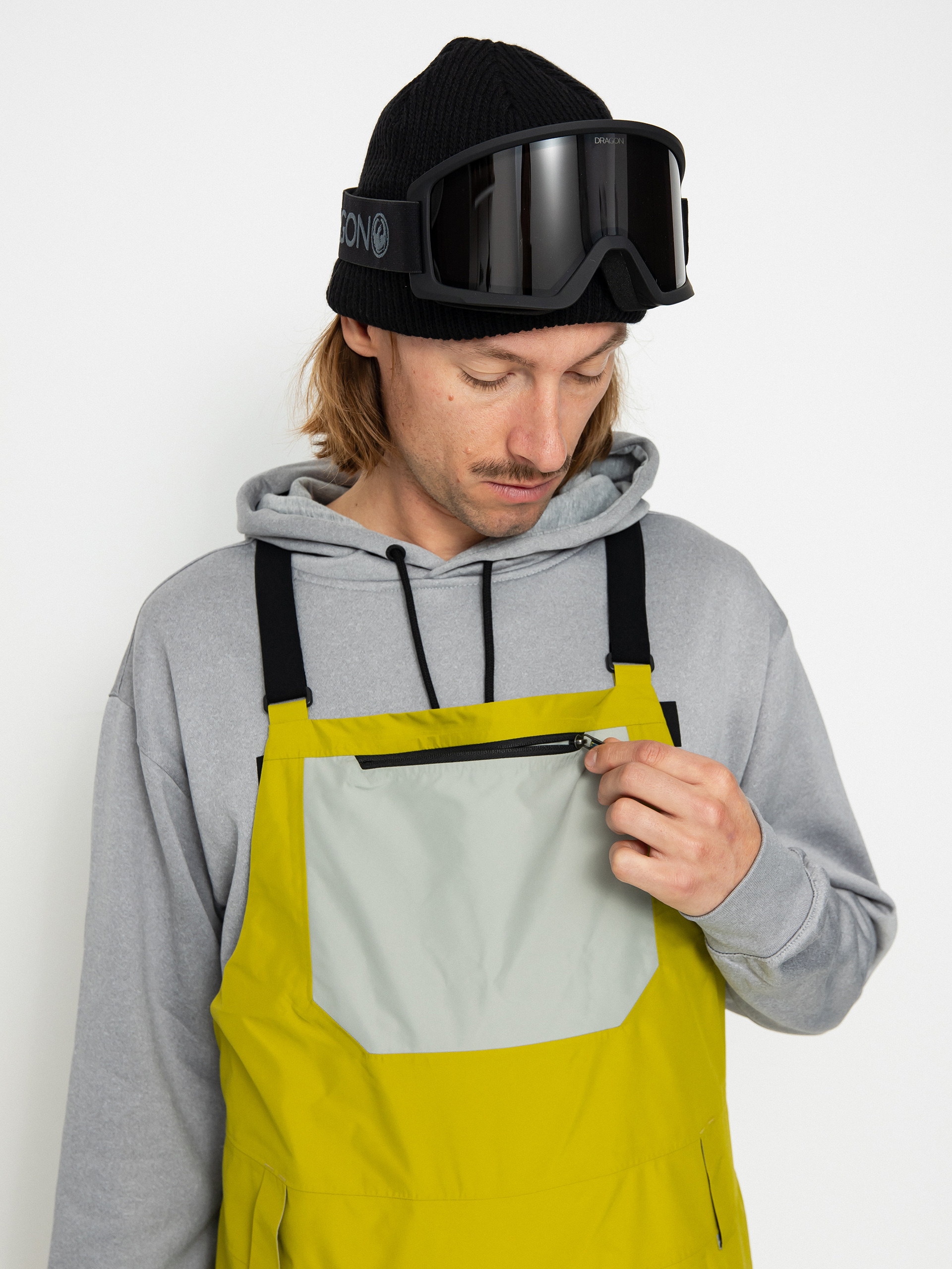 Mens Patagonia Powder Town Bibs Snowboard pants (shrub green)