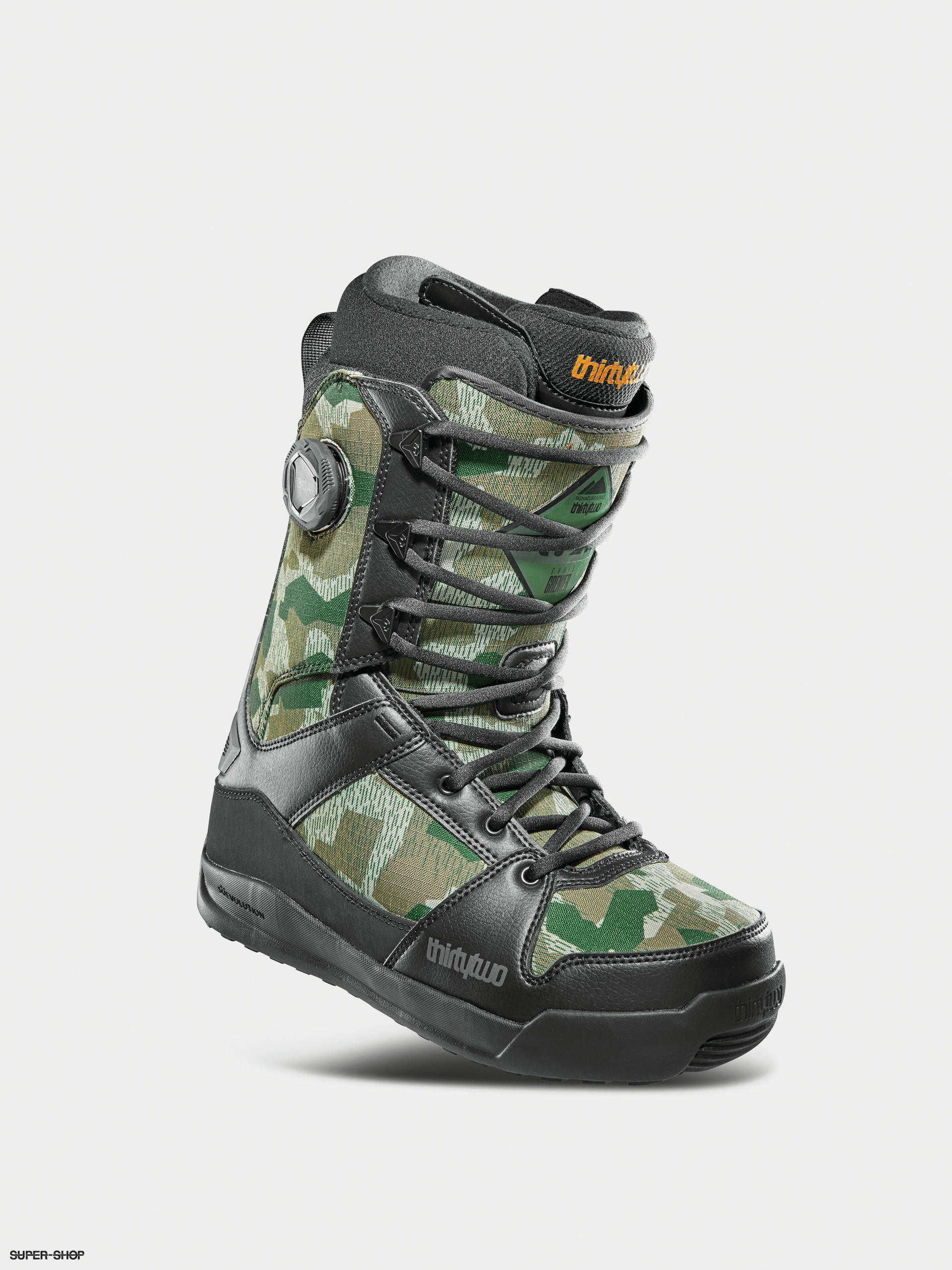 Dc camo shop snowboard boots