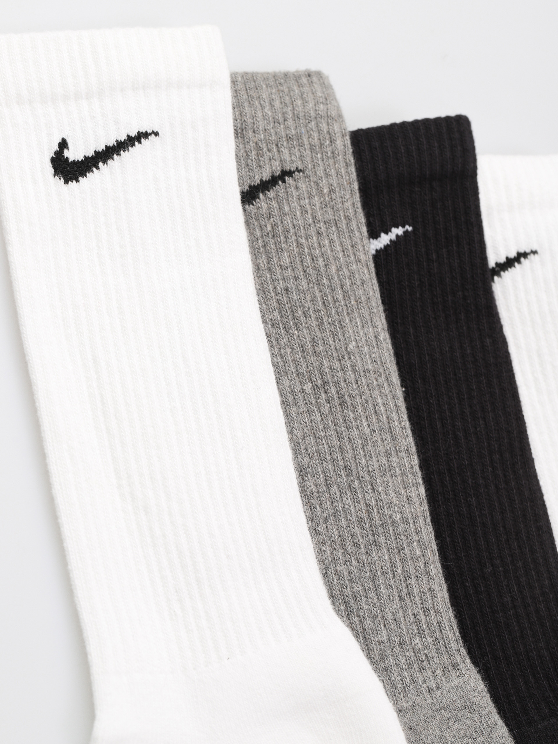Nike SB Everyday Plus Cushioned Socks (multi color)