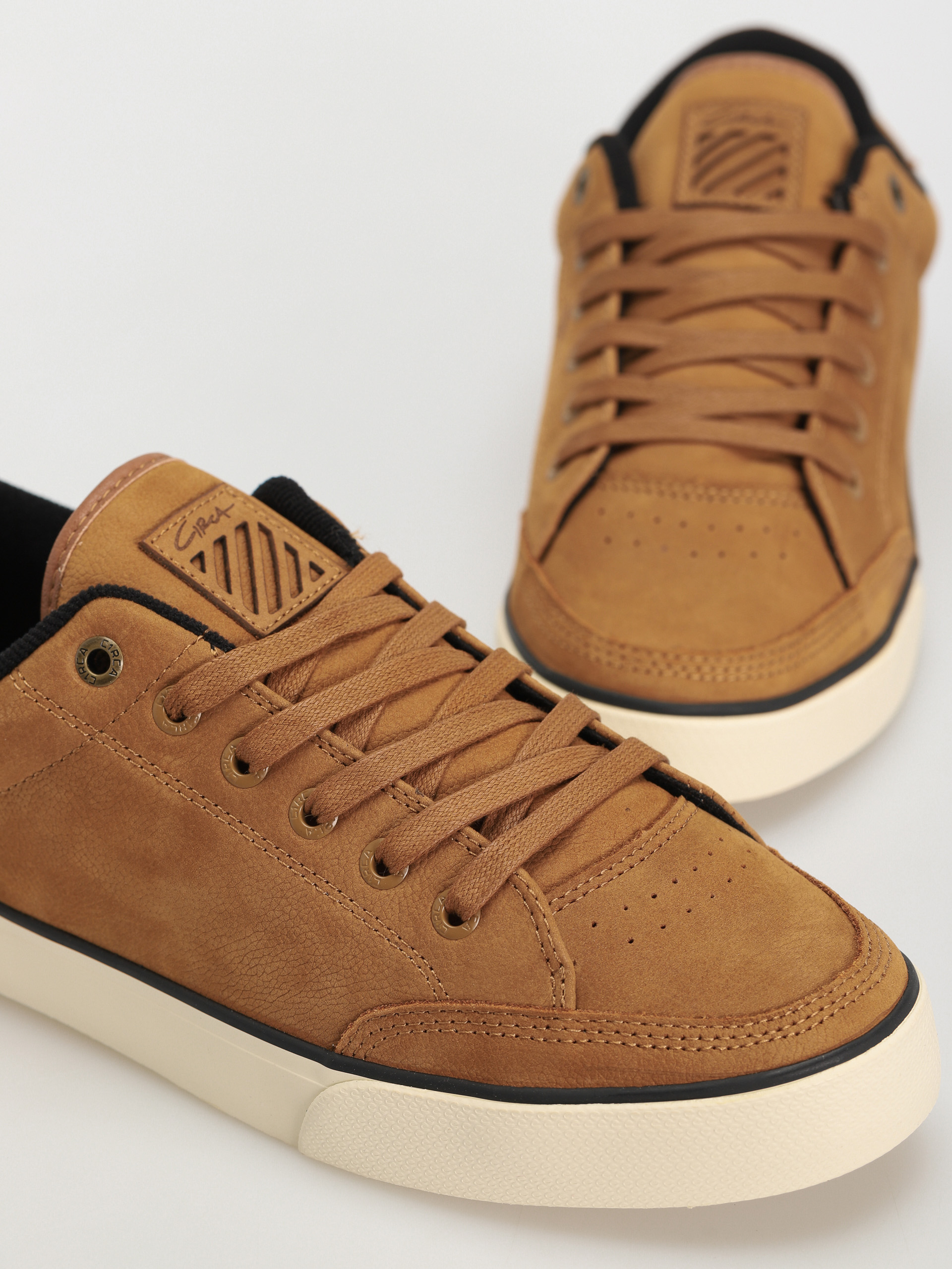 Circa Al 50 Se Schuhe (ochre/black/off white)
